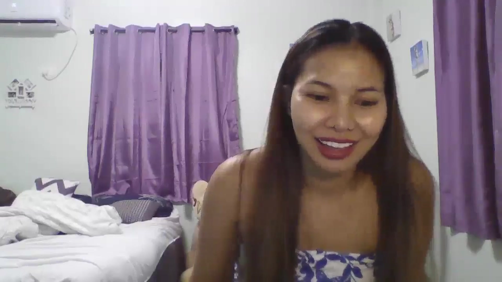 Gallery image thumbnail from Hannapinay's myfreecams stream on, 07/01/2025, 13:03 image 15 of 20