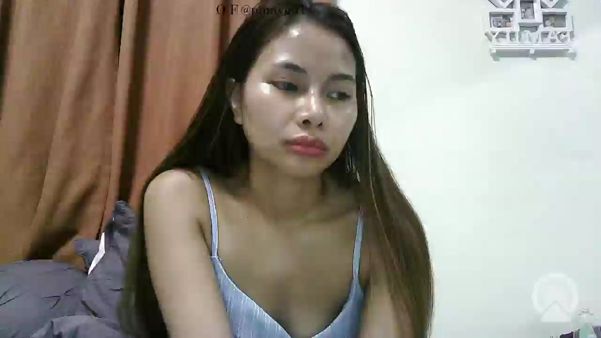 Gallery image thumbnail from Hannapinay's myfreecams stream on, 11/24/2025, 12:07 image 17 of 20