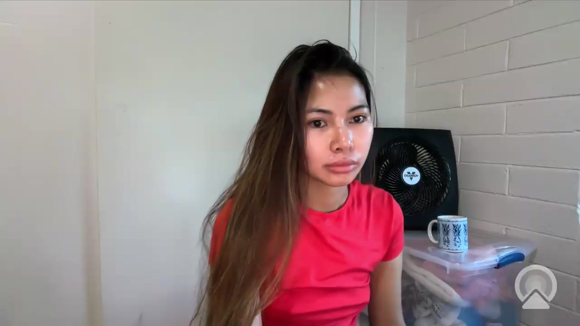 Gallery image thumbnail from Hannapinay's myfreecams stream on, 04/26/2026, 16:56 image 7 of 20