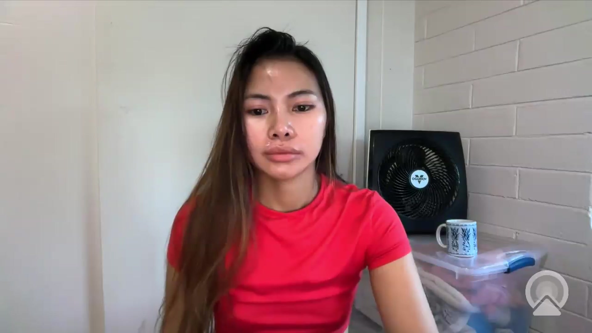 Gallery image thumbnail from Hannapinay's myfreecams stream on, 04/26/2026, 16:56 image 14 of 20