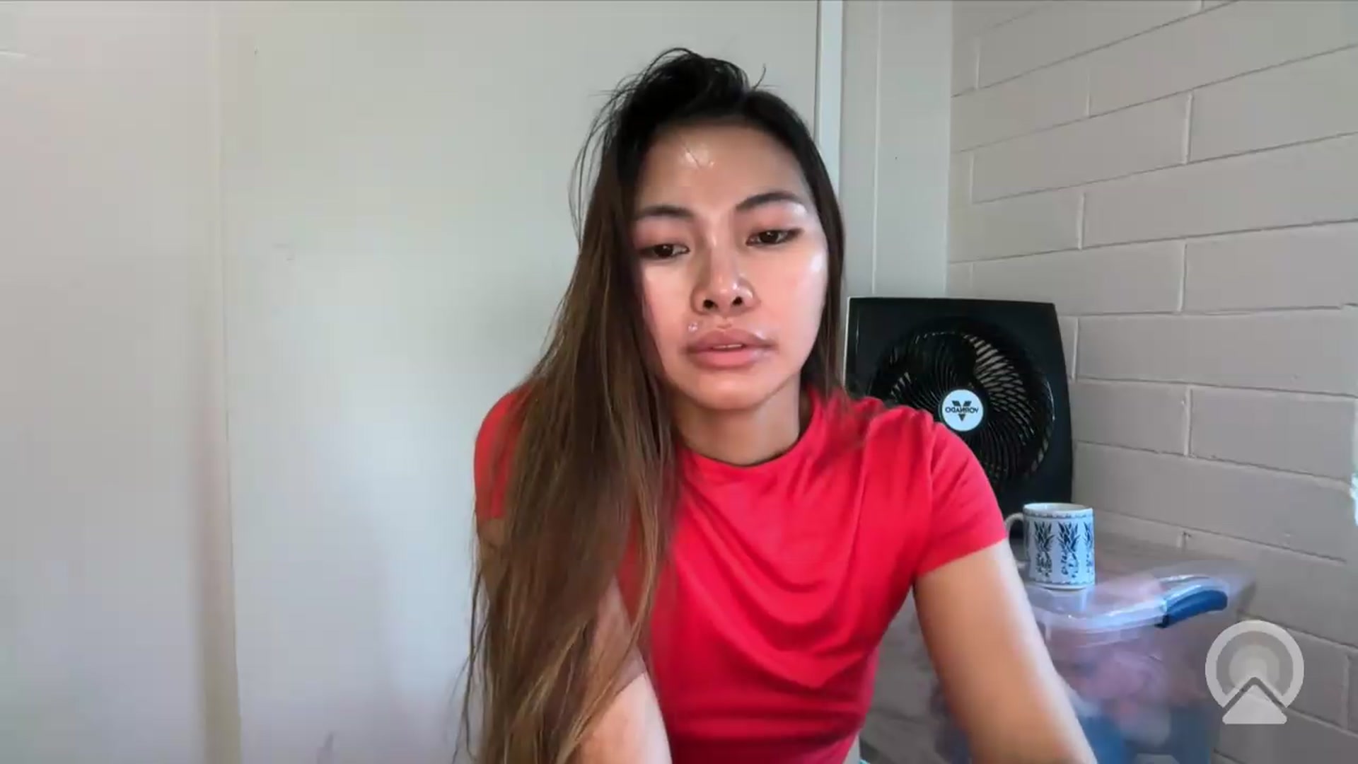 Gallery image thumbnail from Hannapinay's myfreecams stream on, 04/26/2026, 16:56 image 9 of 20