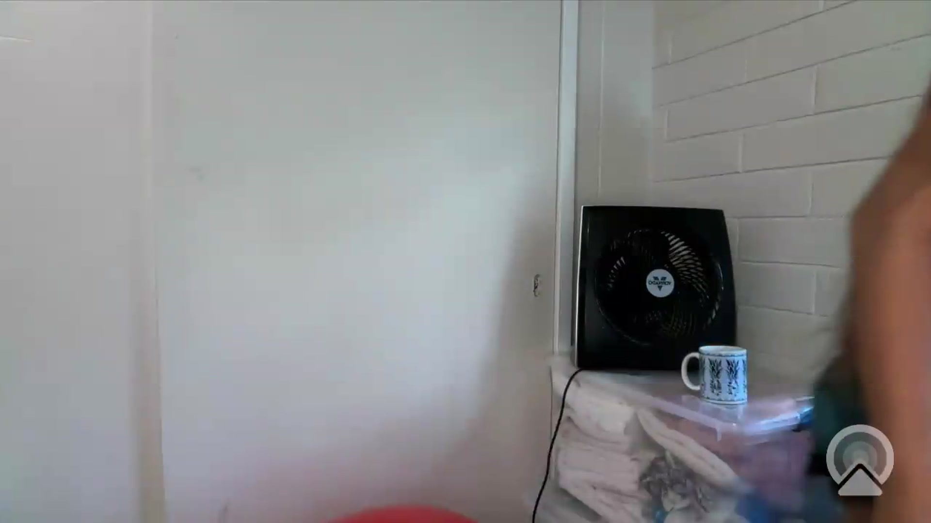 Gallery image thumbnail from Hannapinay's myfreecams stream on, 04/26/2026, 16:56 image 2 of 20