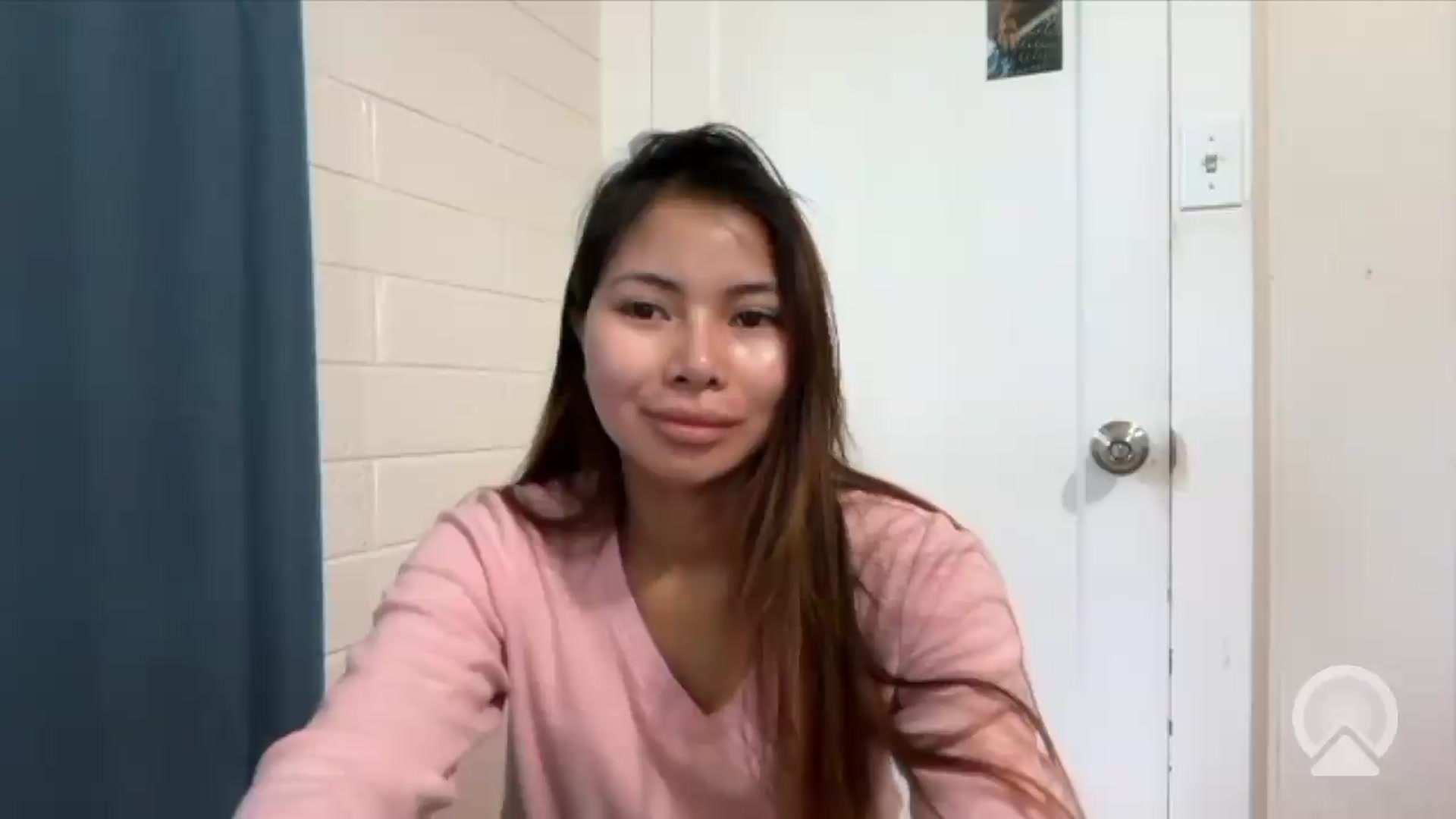 Gallery image thumbnail from Hannapinay's myfreecams stream on, 05/01/2026, 18:58 image 10 of 20