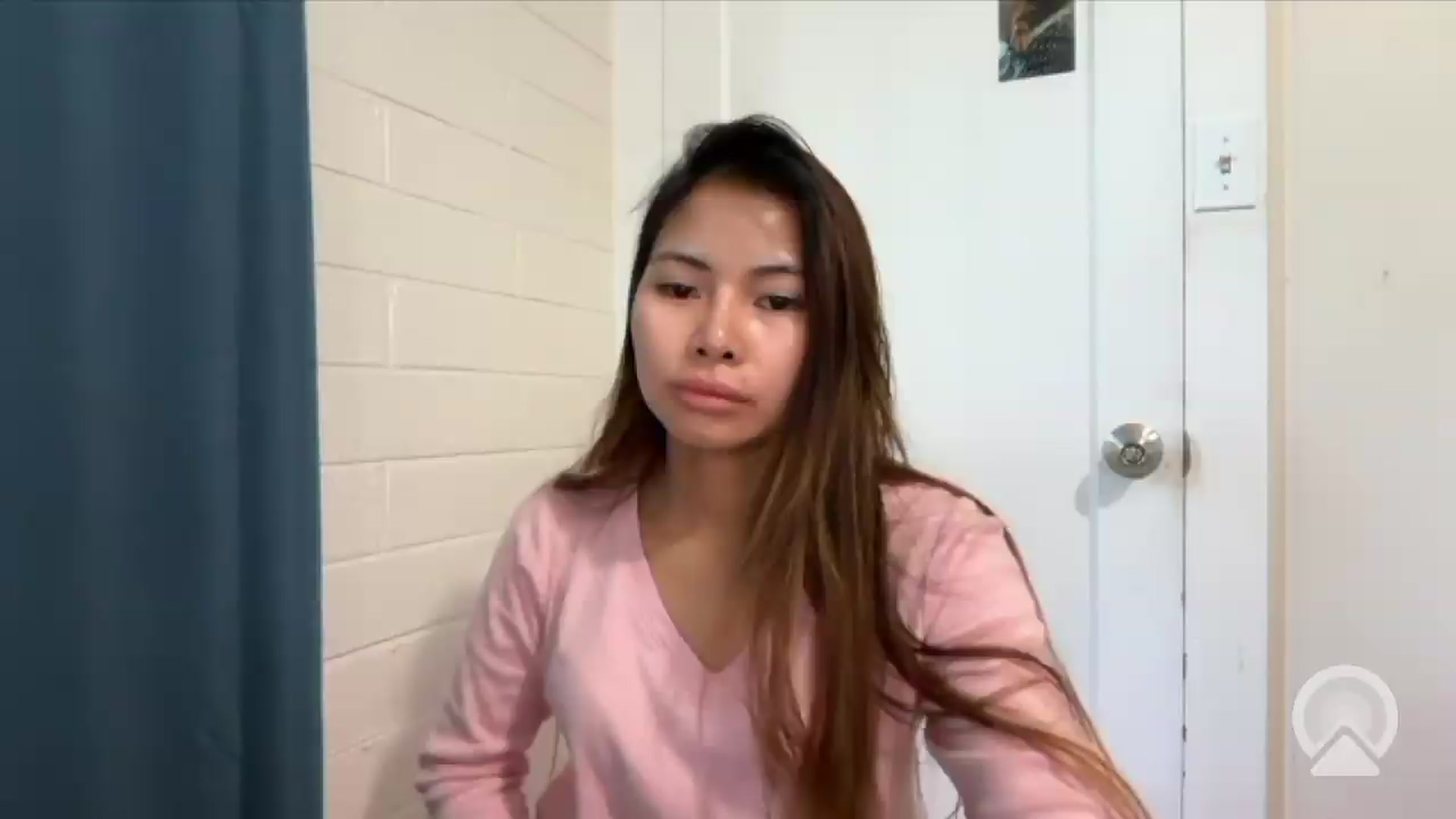 Gallery image thumbnail from Hannapinay's myfreecams stream on, 05/01/2026, 18:58 image 8 of 20