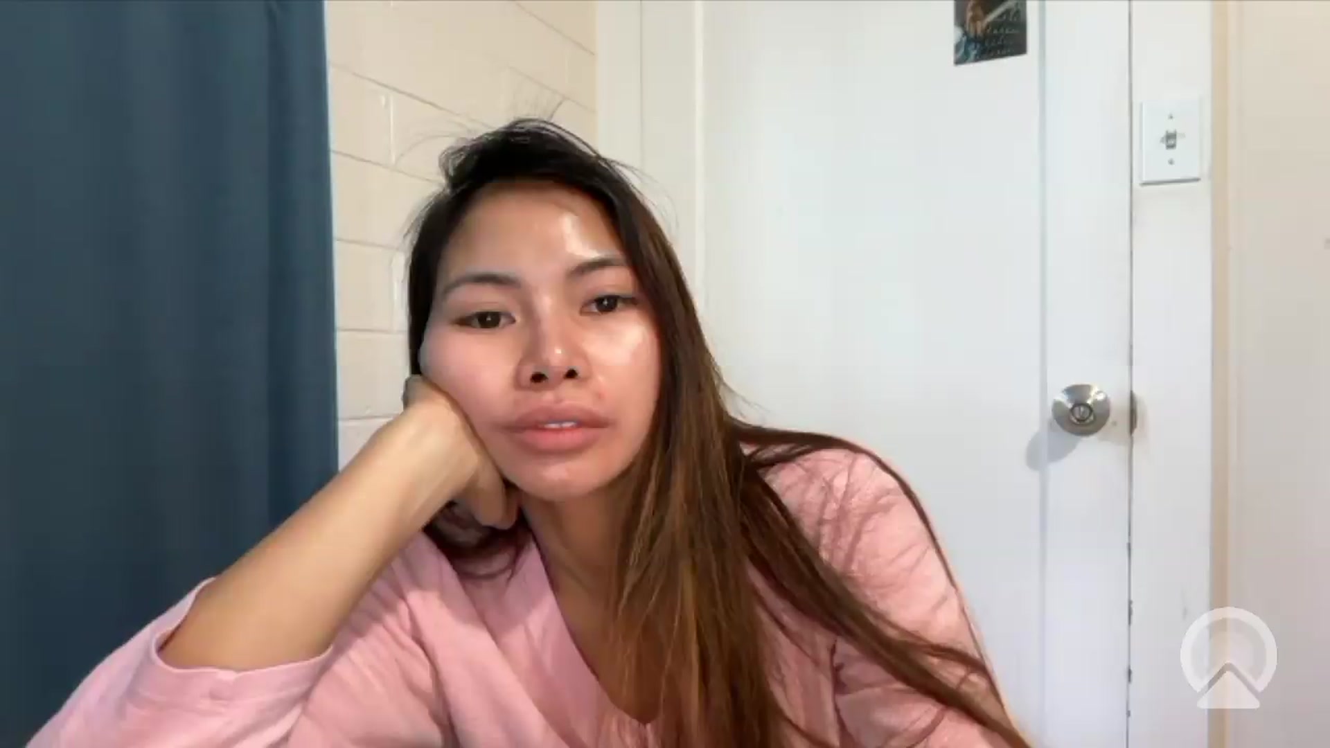 Gallery image thumbnail from Hannapinay's myfreecams stream on, 05/01/2026, 18:58 image 4 of 20