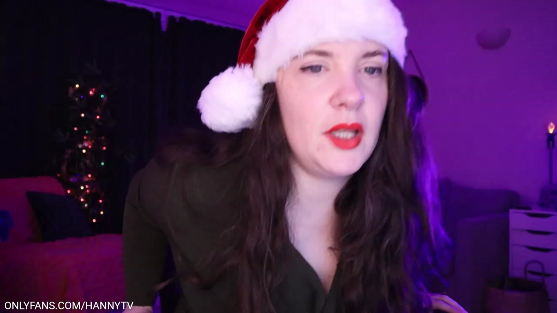 Gallery image thumbnail from HannyTV's myfreecams stream on, 12/23/2022, 22:17 image 10 of 20