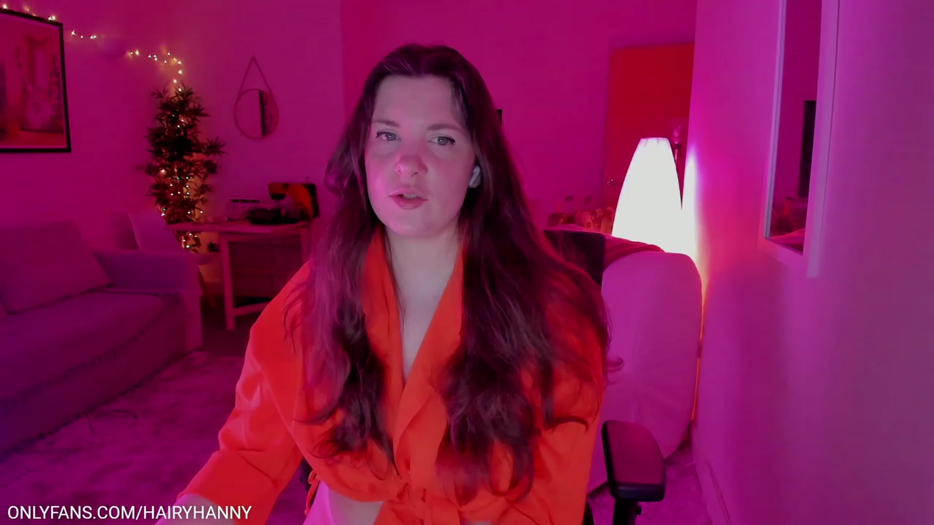 Gallery image thumbnail from HannyTV's myfreecams stream on, 06/10/2023, 21:29 image 14 of 20