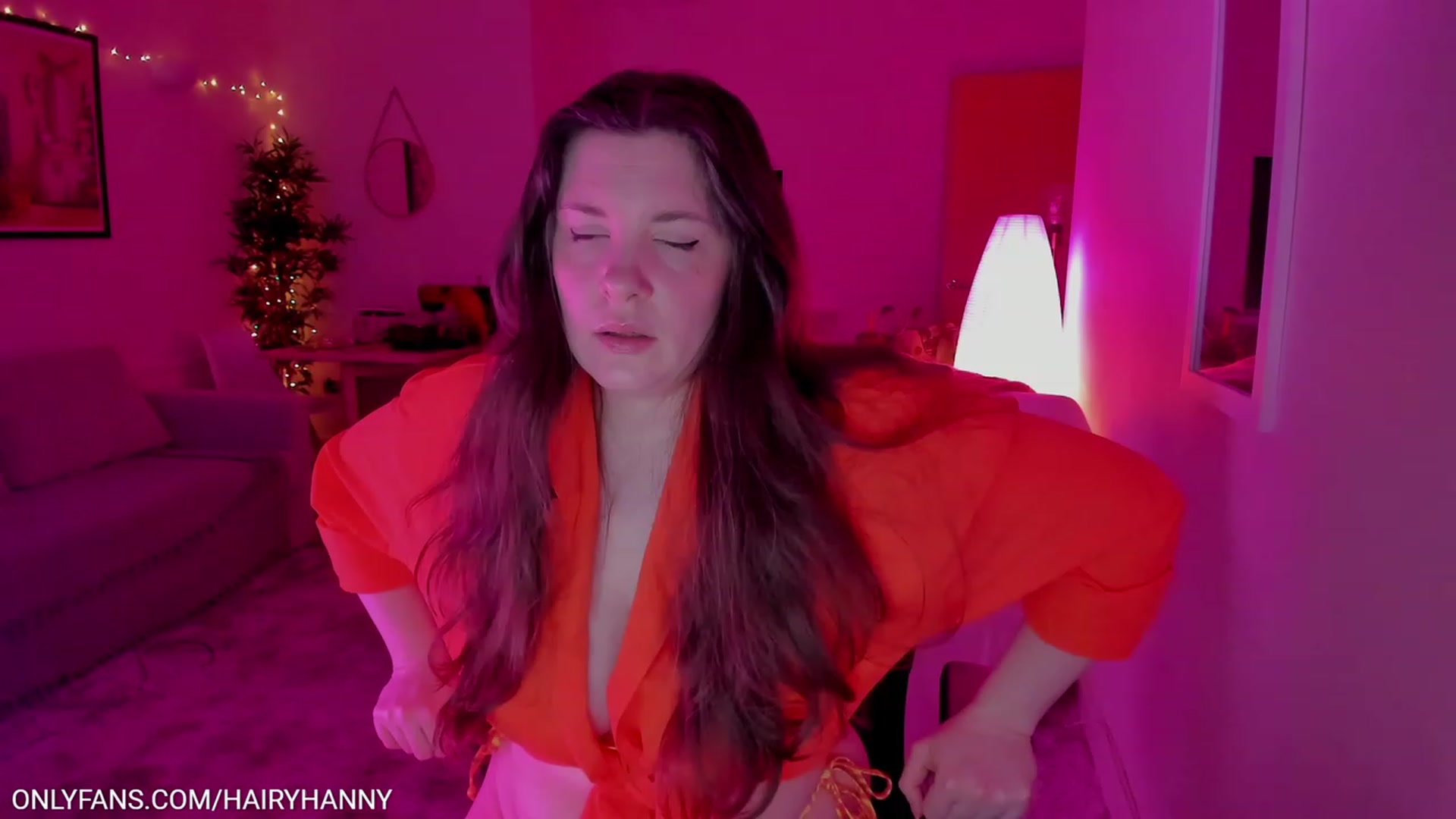 Gallery image thumbnail from HannyTV's myfreecams stream on, 06/10/2023, 21:29 image 19 of 20