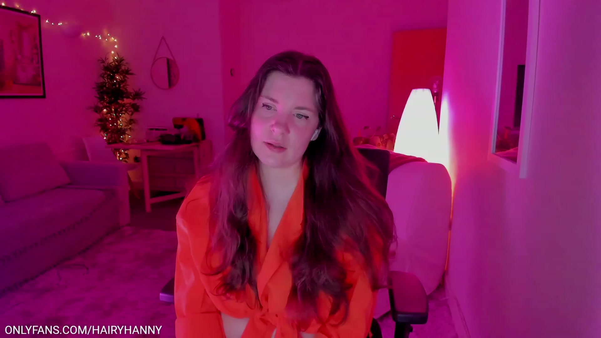 Gallery image thumbnail from HannyTV's myfreecams stream on, 06/10/2023, 21:29 image 13 of 20