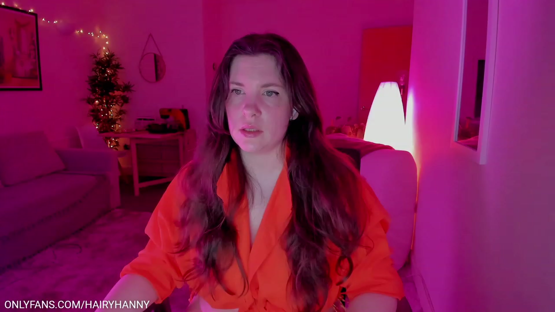 Gallery image thumbnail from HannyTV's myfreecams stream on, 06/10/2023, 21:29 image 3 of 20