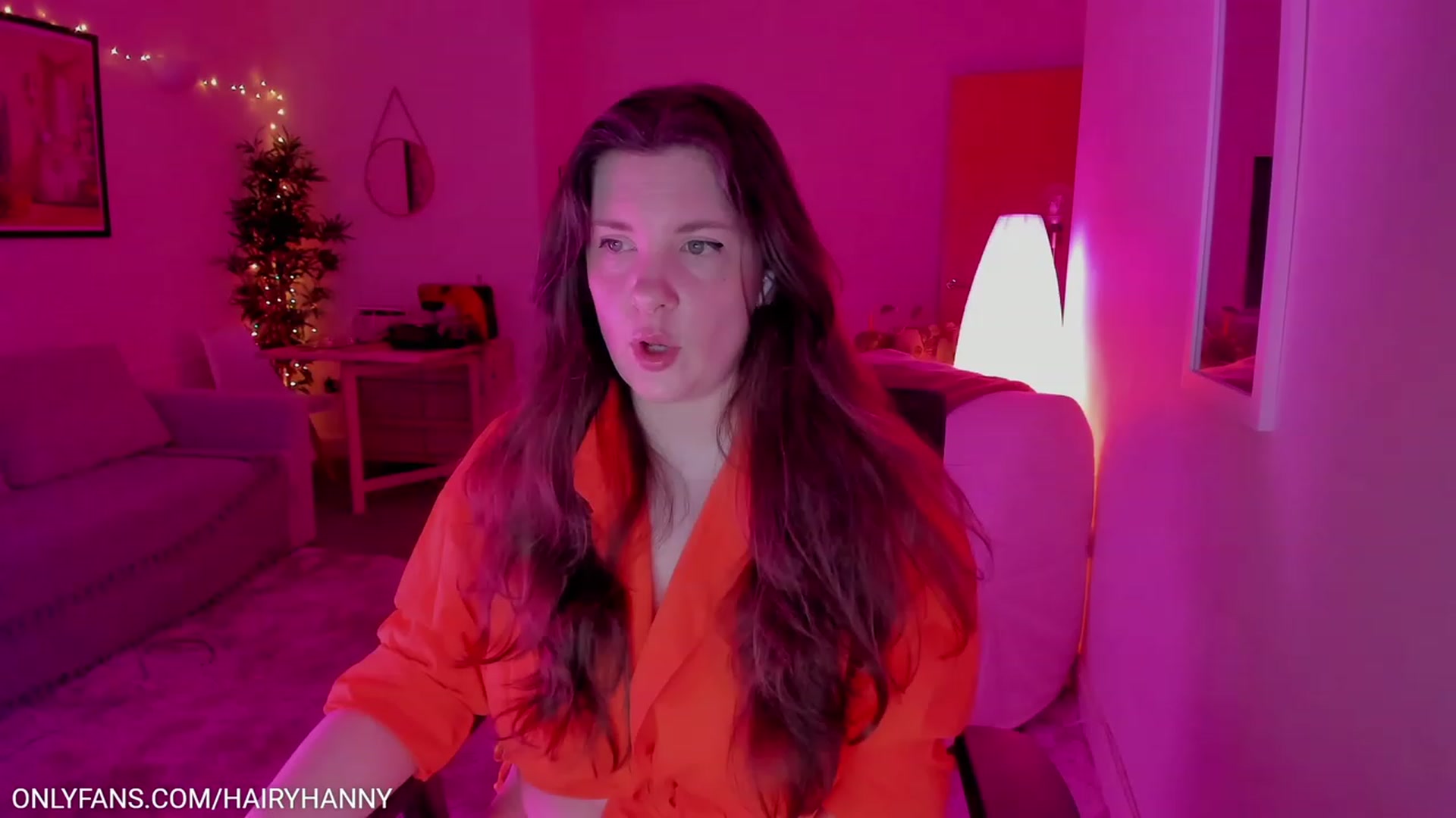 Gallery image thumbnail from HannyTV's myfreecams stream on, 06/10/2023, 21:29 image 5 of 20
