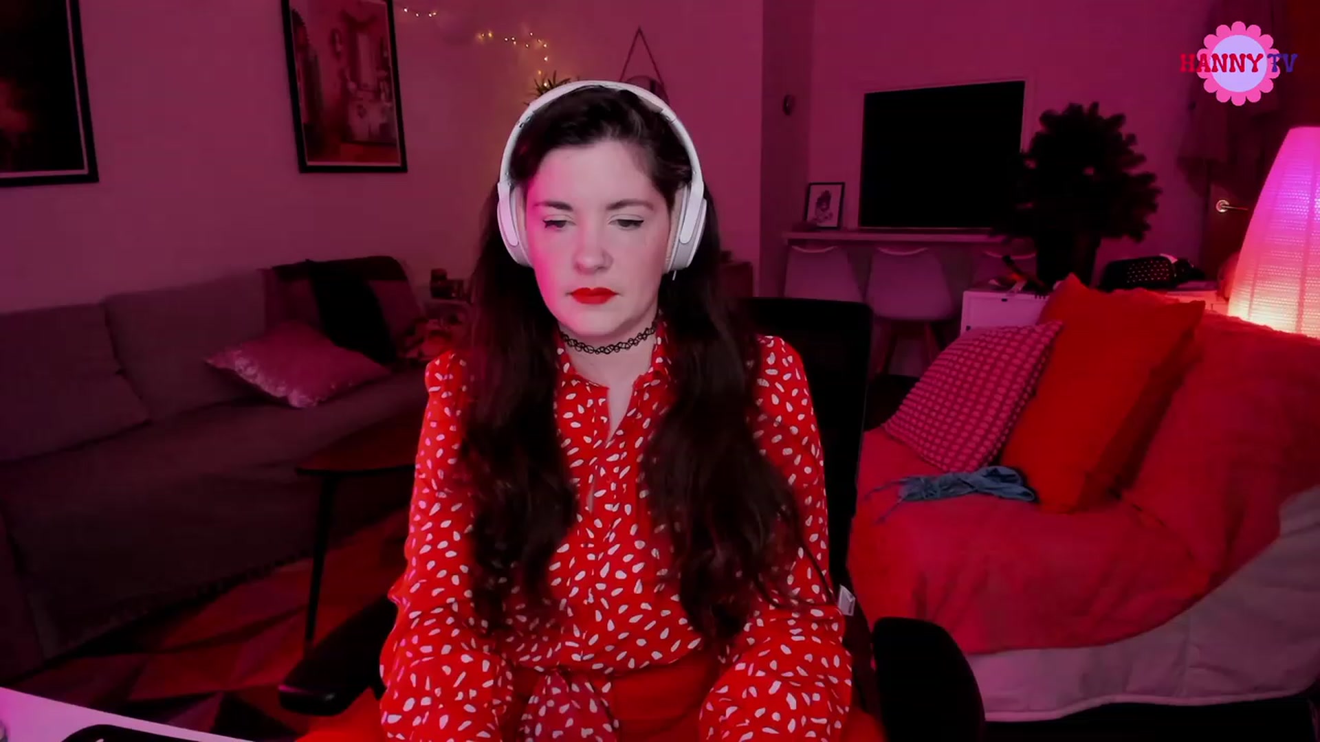 Gallery image thumbnail from HannyTV's myfreecams stream on, 01/06/2024, 20:26 image 5 of 20