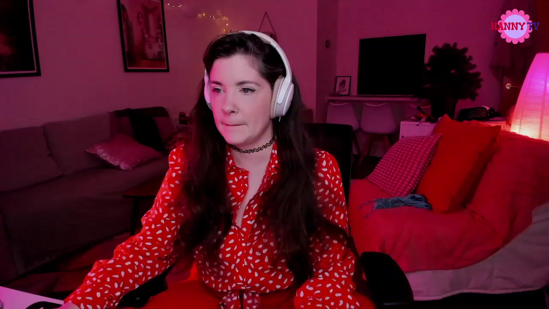 Gallery image thumbnail from HannyTV's myfreecams stream on, 01/06/2024, 20:26 image 4 of 20