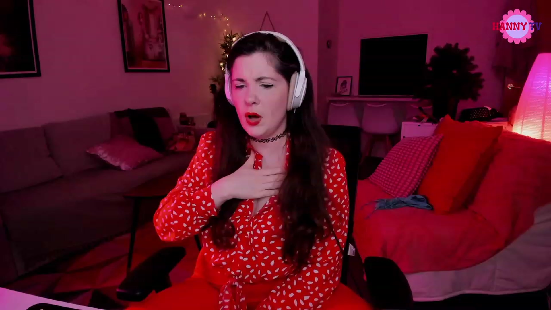 Gallery image thumbnail from HannyTV's myfreecams stream on, 01/06/2024, 20:26 image 11 of 20