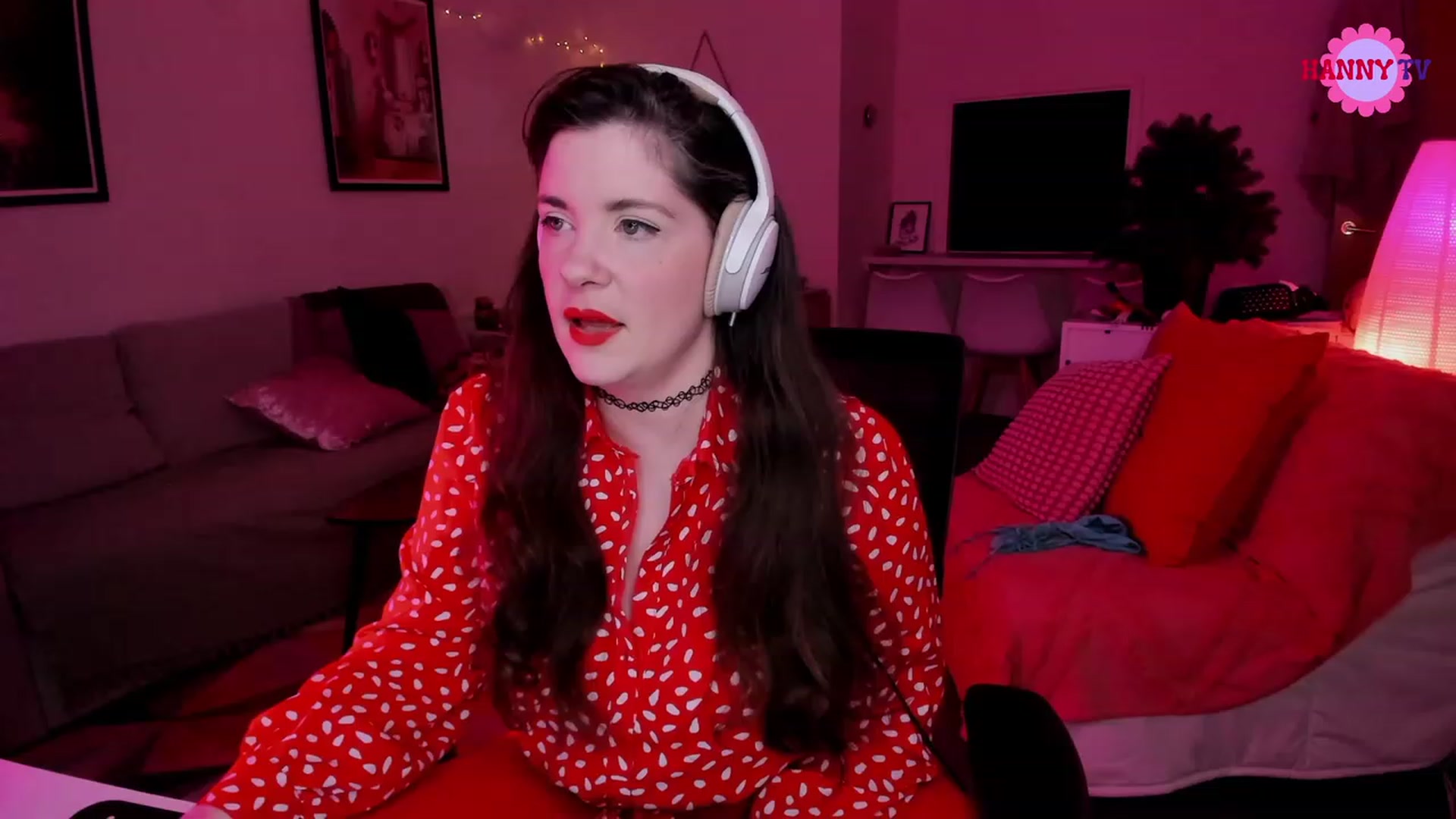 Gallery image thumbnail from HannyTV's myfreecams stream on, 01/06/2024, 20:26 image 8 of 20
