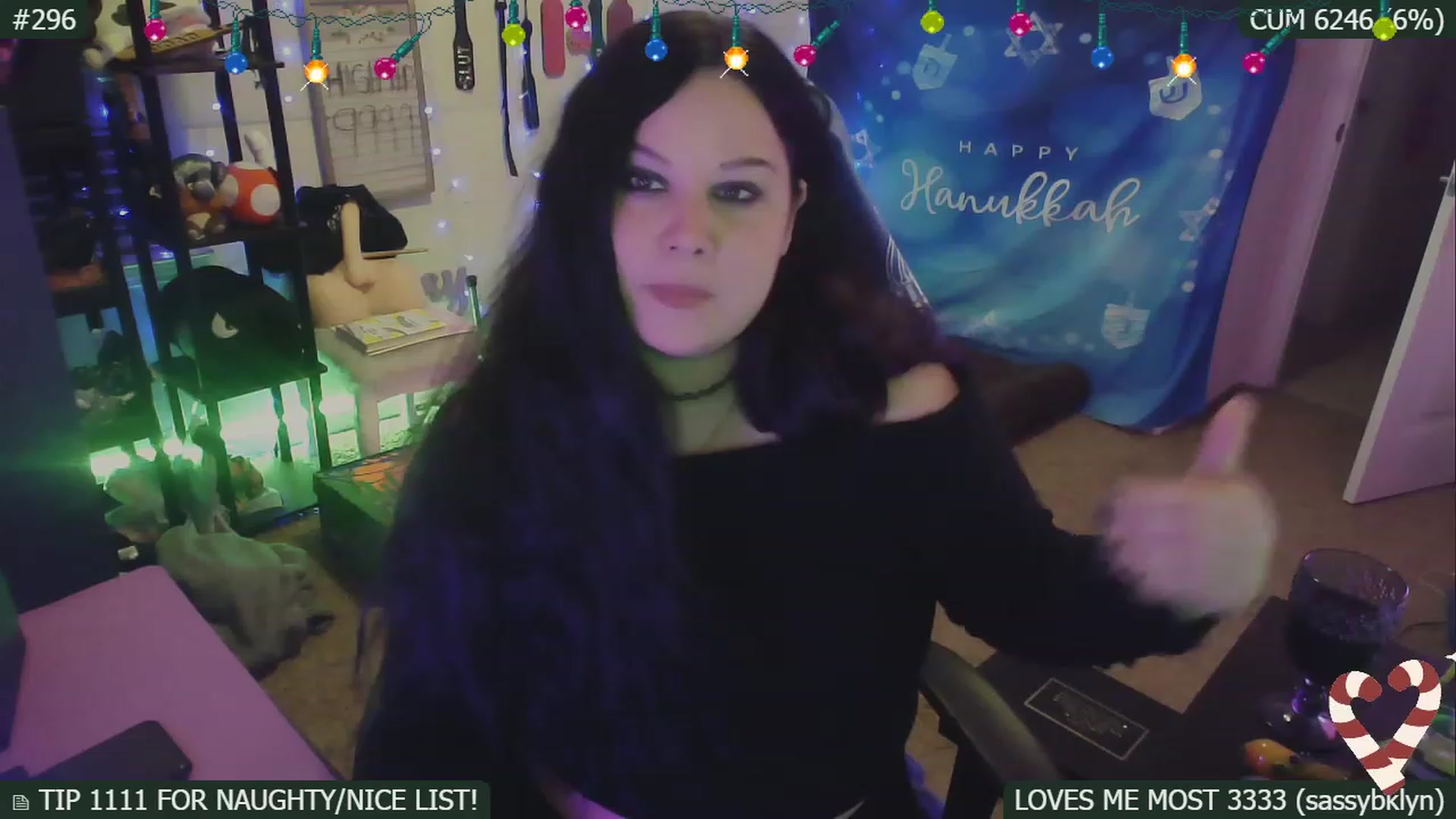 Gallery image thumbnail from HanukkahHoe's myfreecams stream on, 12/21/2022, 07:08 image 6 of 20