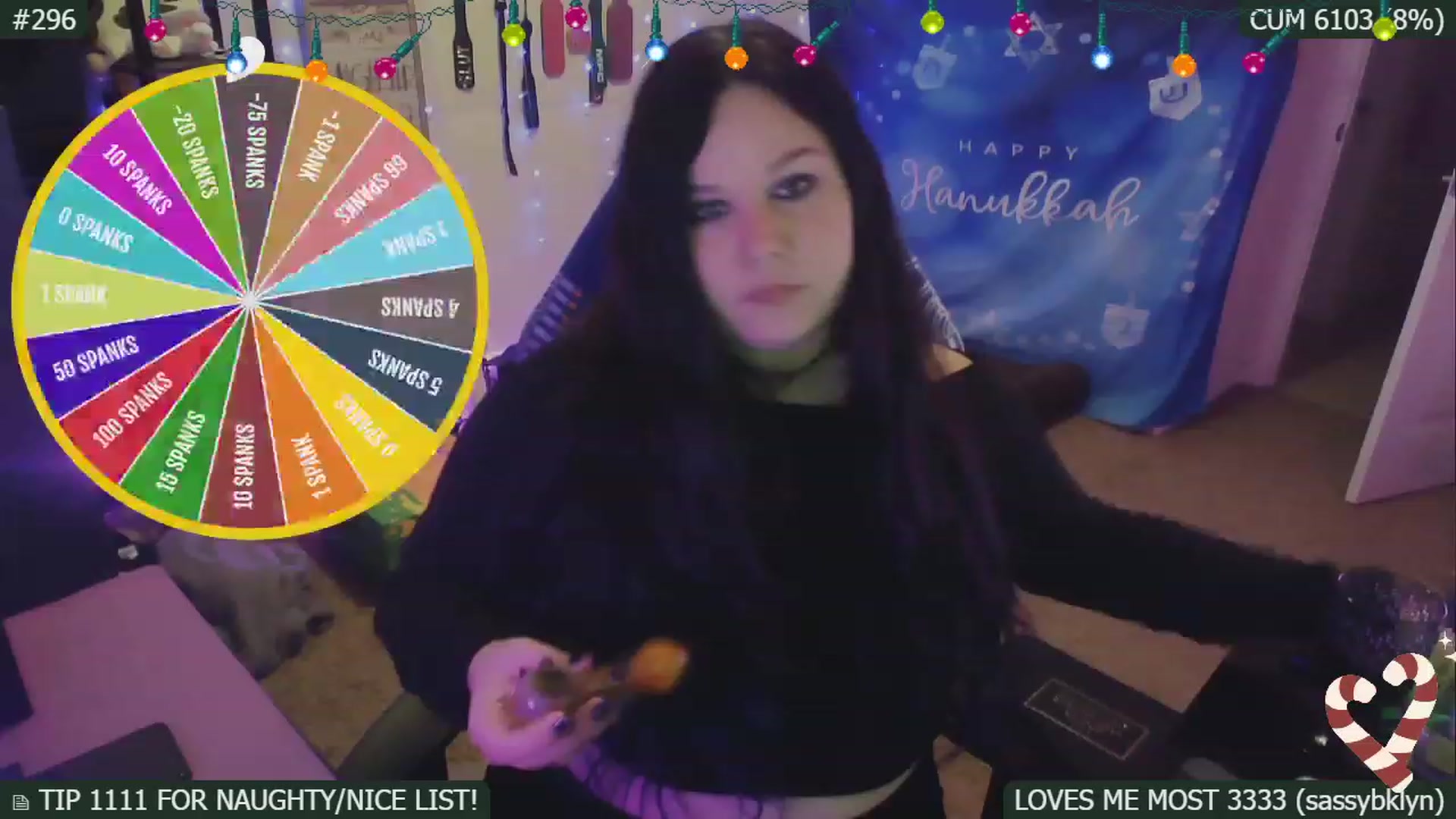 Gallery image thumbnail from HanukkahHoe's myfreecams stream on, 12/21/2022, 07:08 image 9 of 20