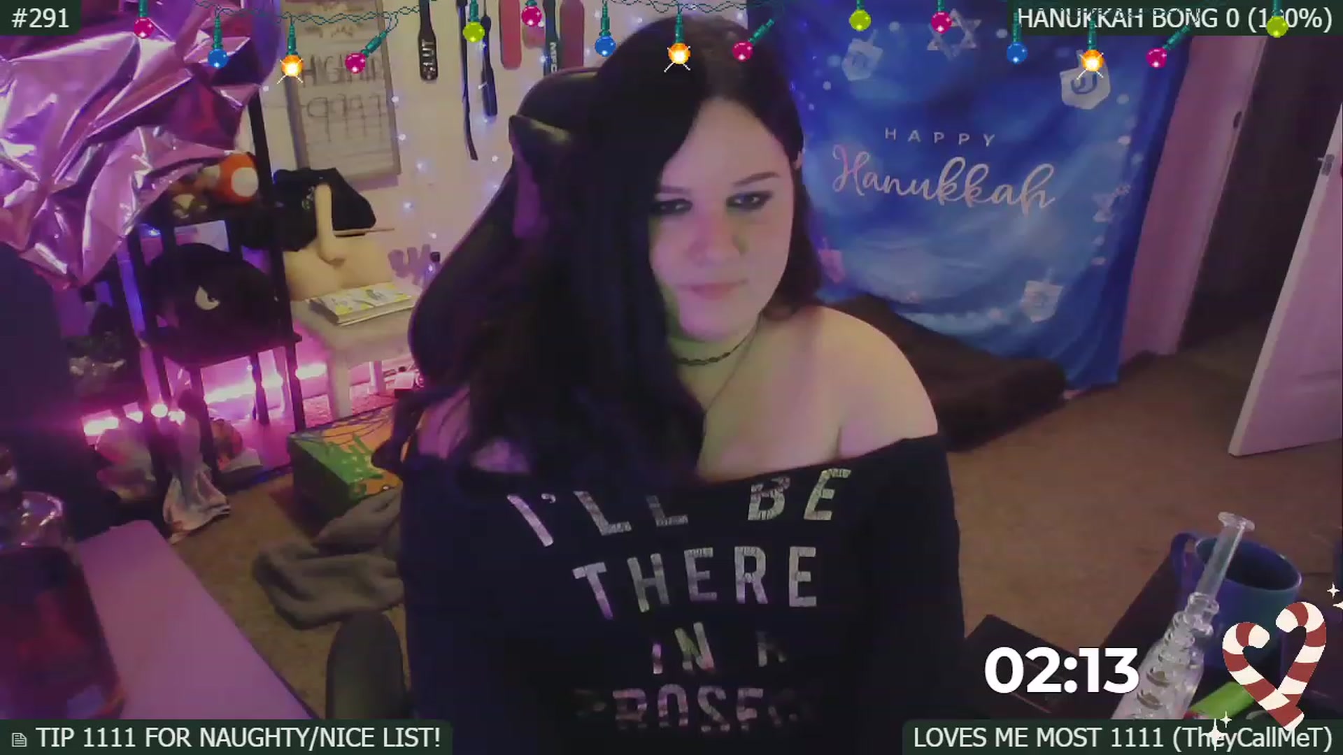 Gallery image thumbnail from HanukkahHoe's myfreecams stream on, 12/23/2022, 07:12 image 16 of 20