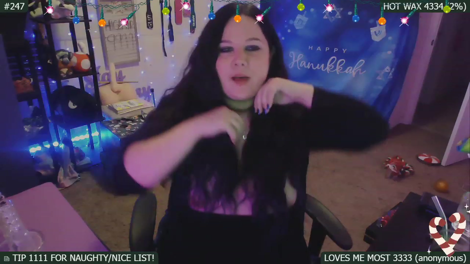 Gallery image thumbnail from HanukkahHoe's myfreecams stream on, 12/25/2022, 05:51 image 6 of 20