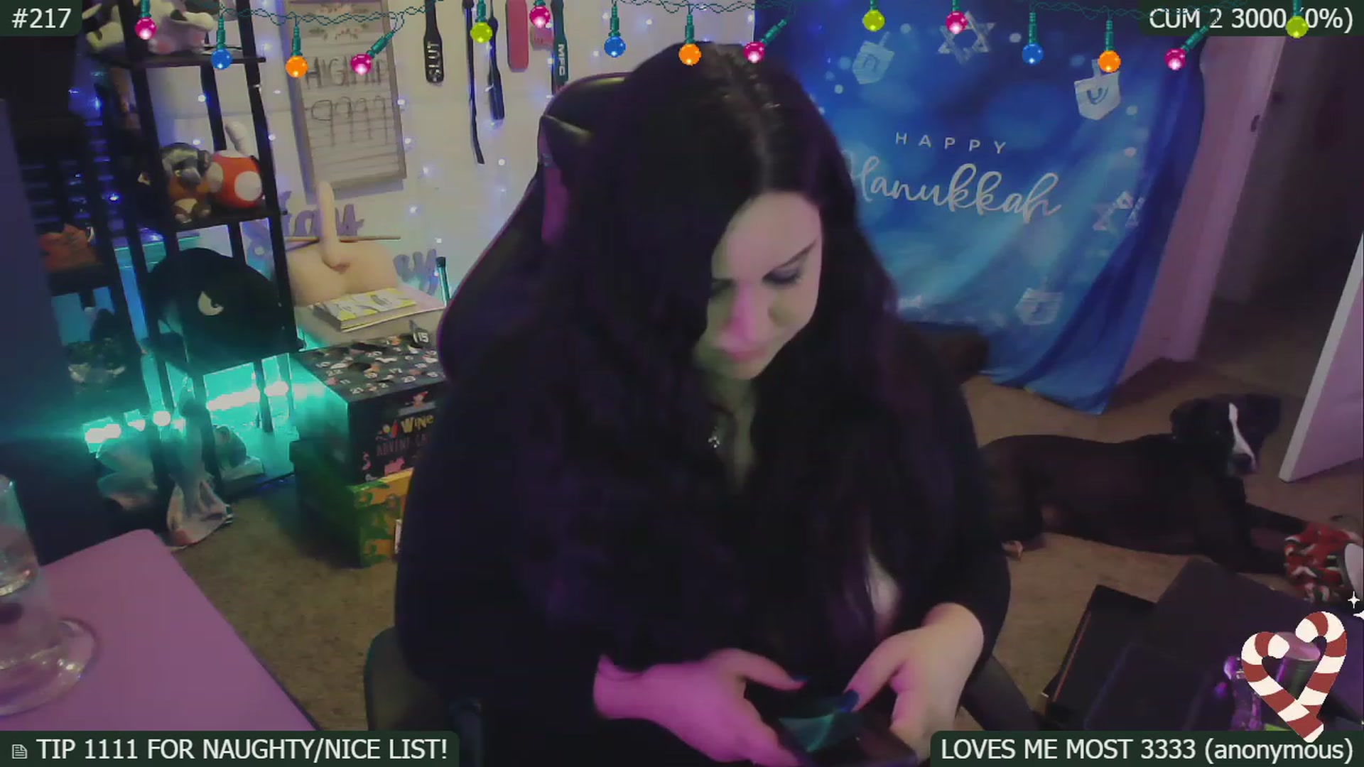 Gallery image thumbnail from HanukkahHoe's myfreecams stream on, 12/25/2022, 06:29 image 20 of 20
