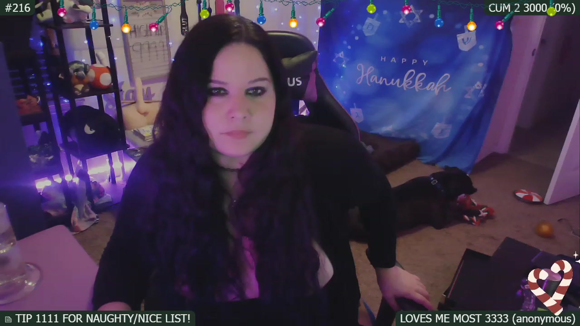 Gallery image thumbnail from HanukkahHoe's myfreecams stream on, 12/25/2022, 06:29 image 12 of 20
