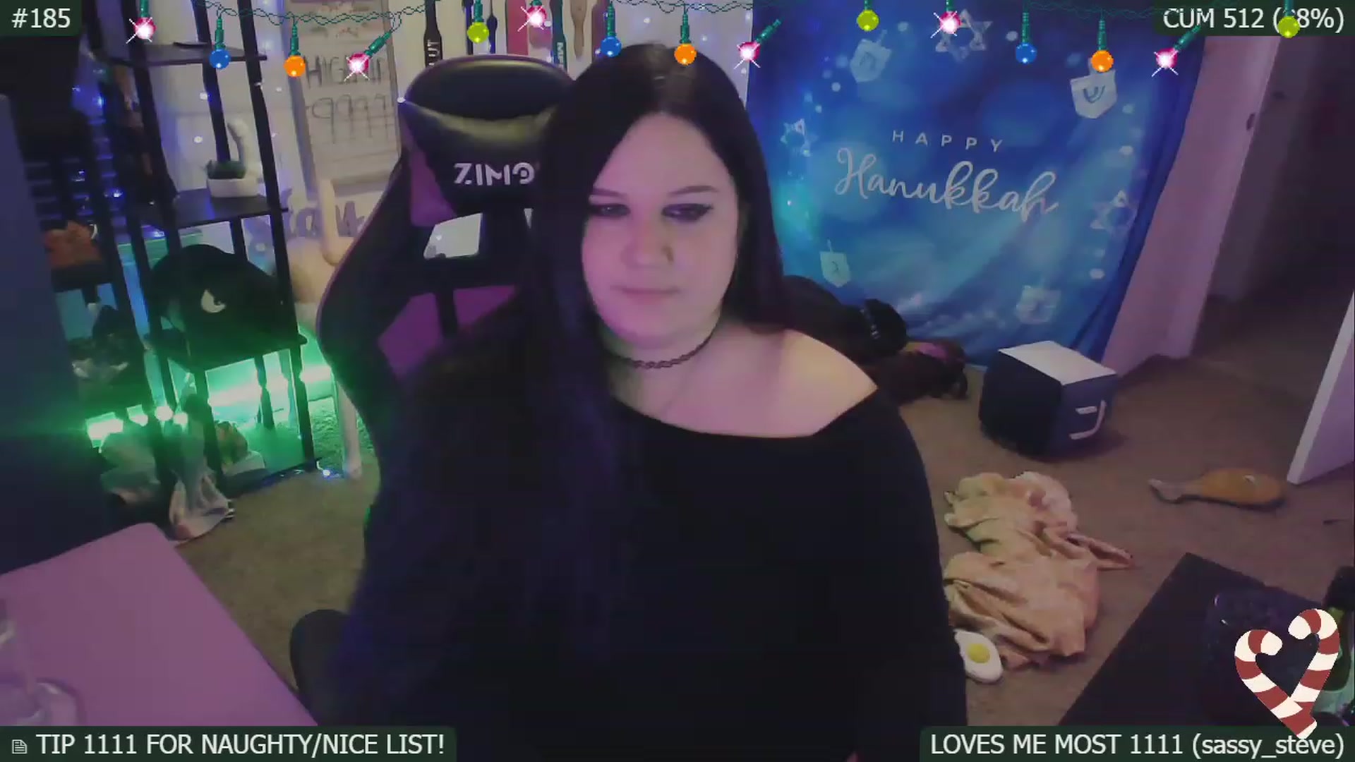 Gallery image thumbnail from HanukkahHoe's myfreecams stream on, 12/26/2022, 09:18 image 1 of 20