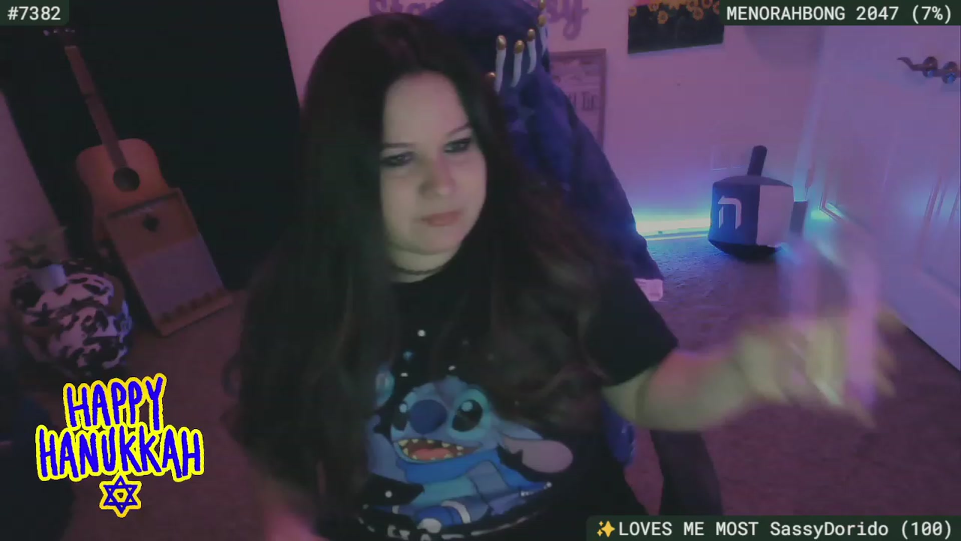 Gallery image thumbnail from HanukkahHoe's myfreecams stream on, 12/09/2023, 03:28 image 16 of 20