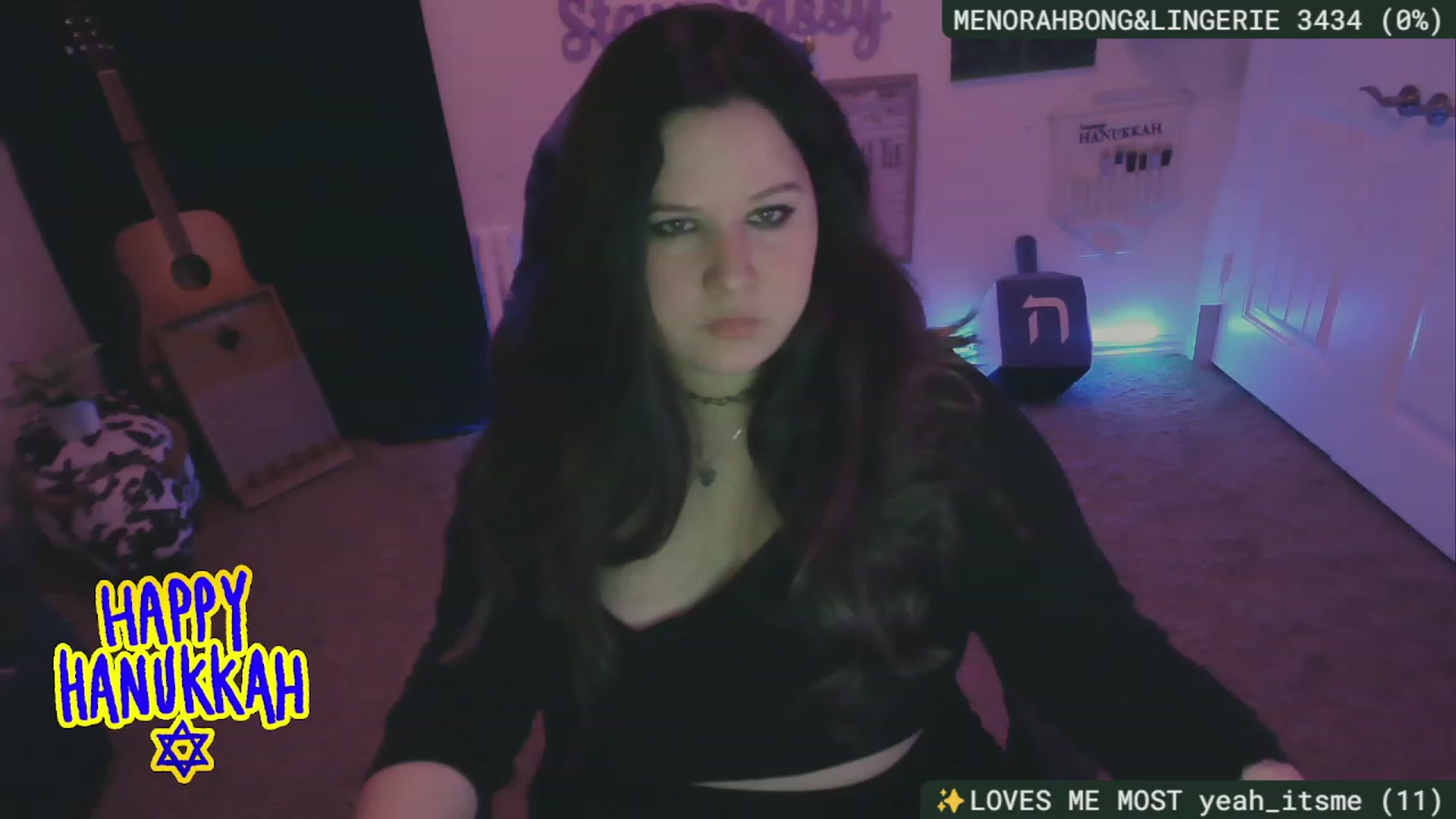 Gallery image thumbnail from HanukkahHoe's myfreecams stream on, 12/12/2023, 04:13 image 5 of 20