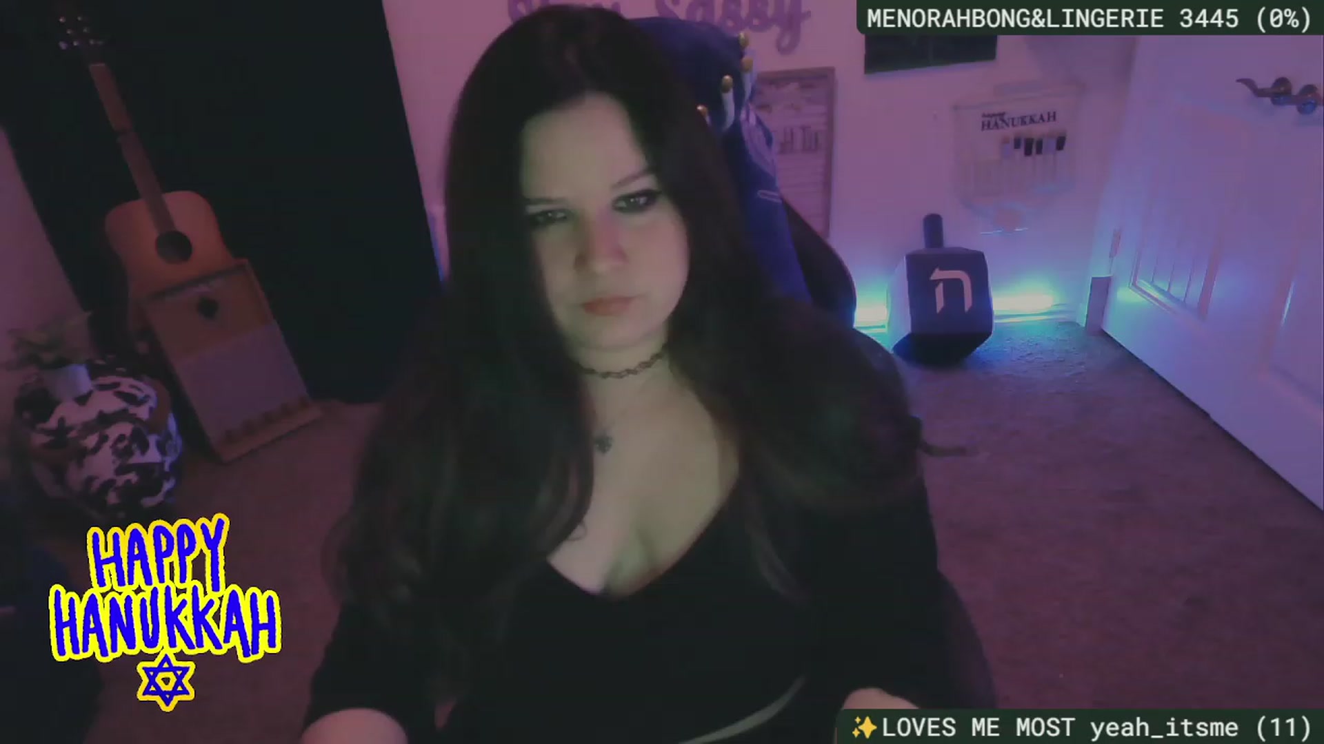 Gallery image thumbnail from HanukkahHoe's myfreecams stream on, 12/12/2023, 04:13 image 2 of 20