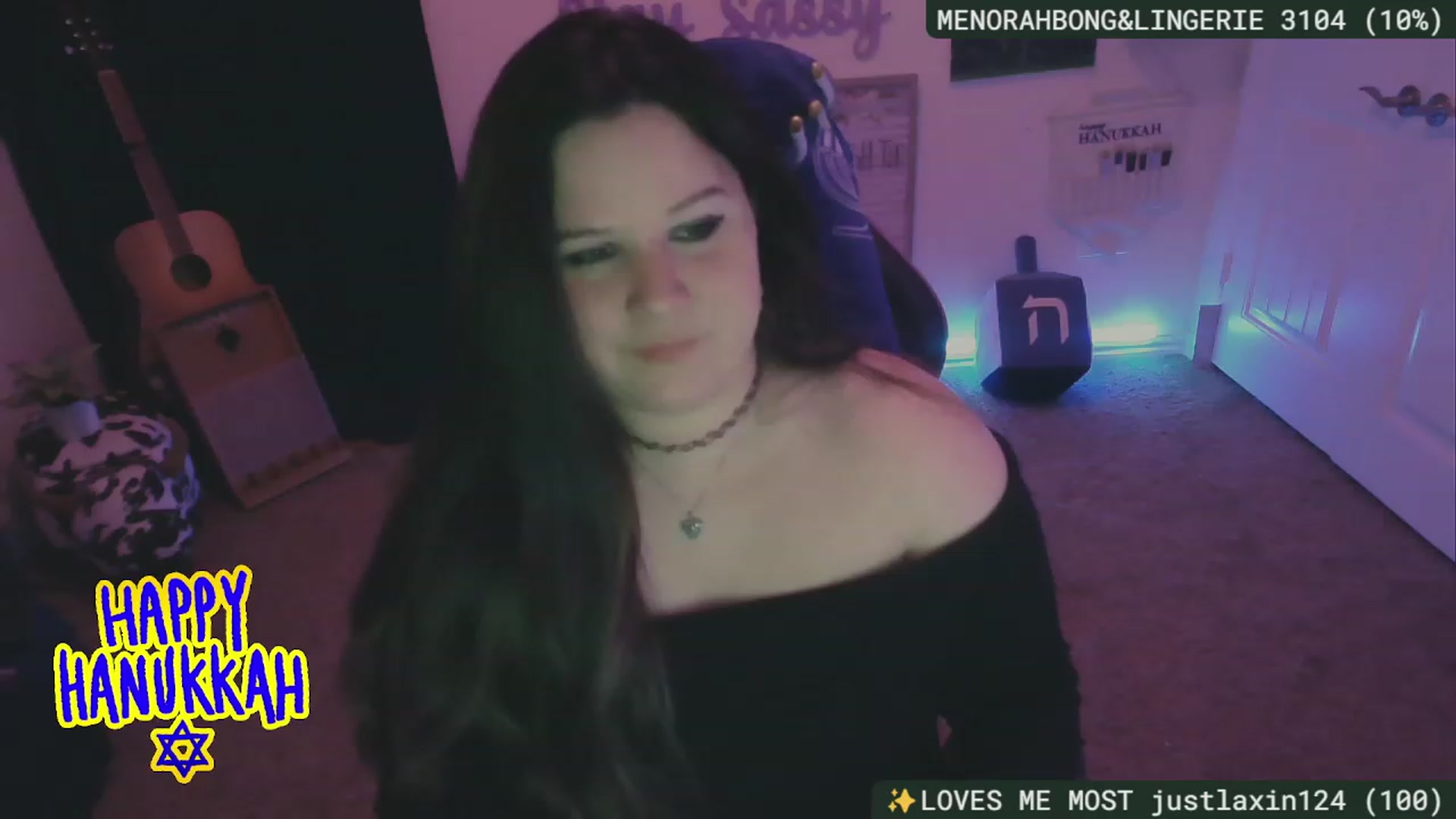 Gallery image thumbnail from HanukkahHoe's myfreecams stream on, 12/12/2023, 04:13 image 8 of 20