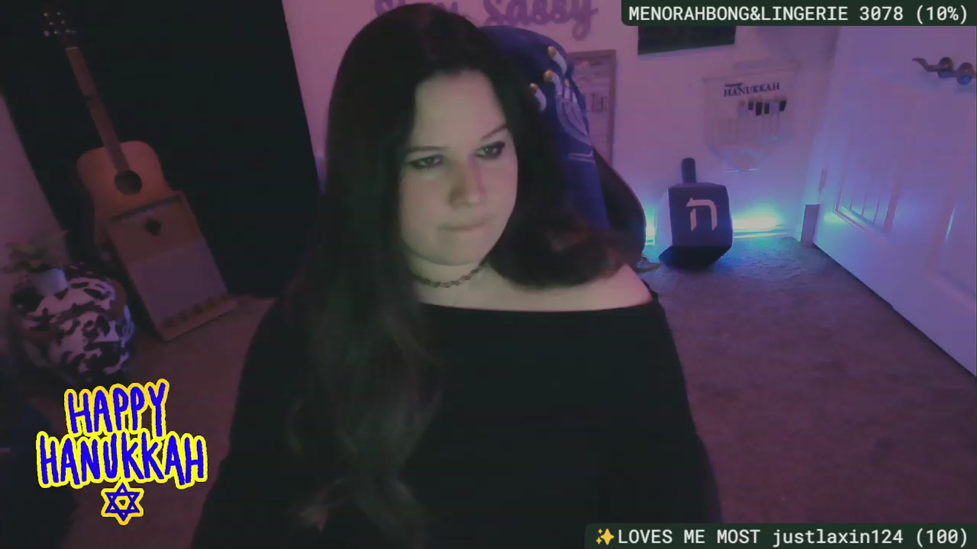 Gallery image thumbnail from HanukkahHoe's myfreecams stream on, 12/12/2023, 04:13 image 11 of 20