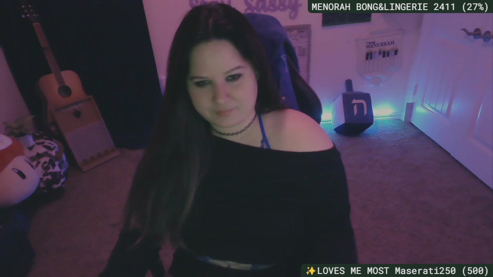 Gallery image thumbnail from HanukkahHoe's myfreecams stream on, 12/14/2023, 03:39 image 15 of 20