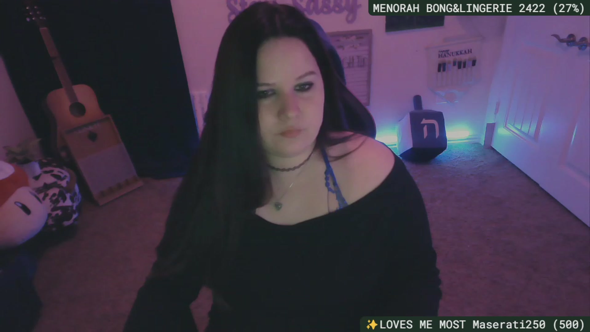 Gallery image thumbnail from HanukkahHoe's myfreecams stream on, 12/14/2023, 03:39 image 13 of 20