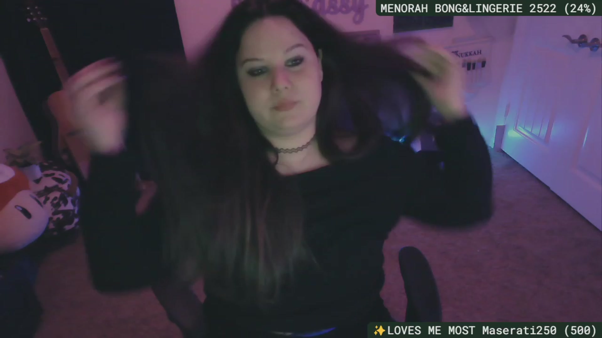 Gallery image thumbnail from HanukkahHoe's myfreecams stream on, 12/14/2023, 03:39 image 9 of 20