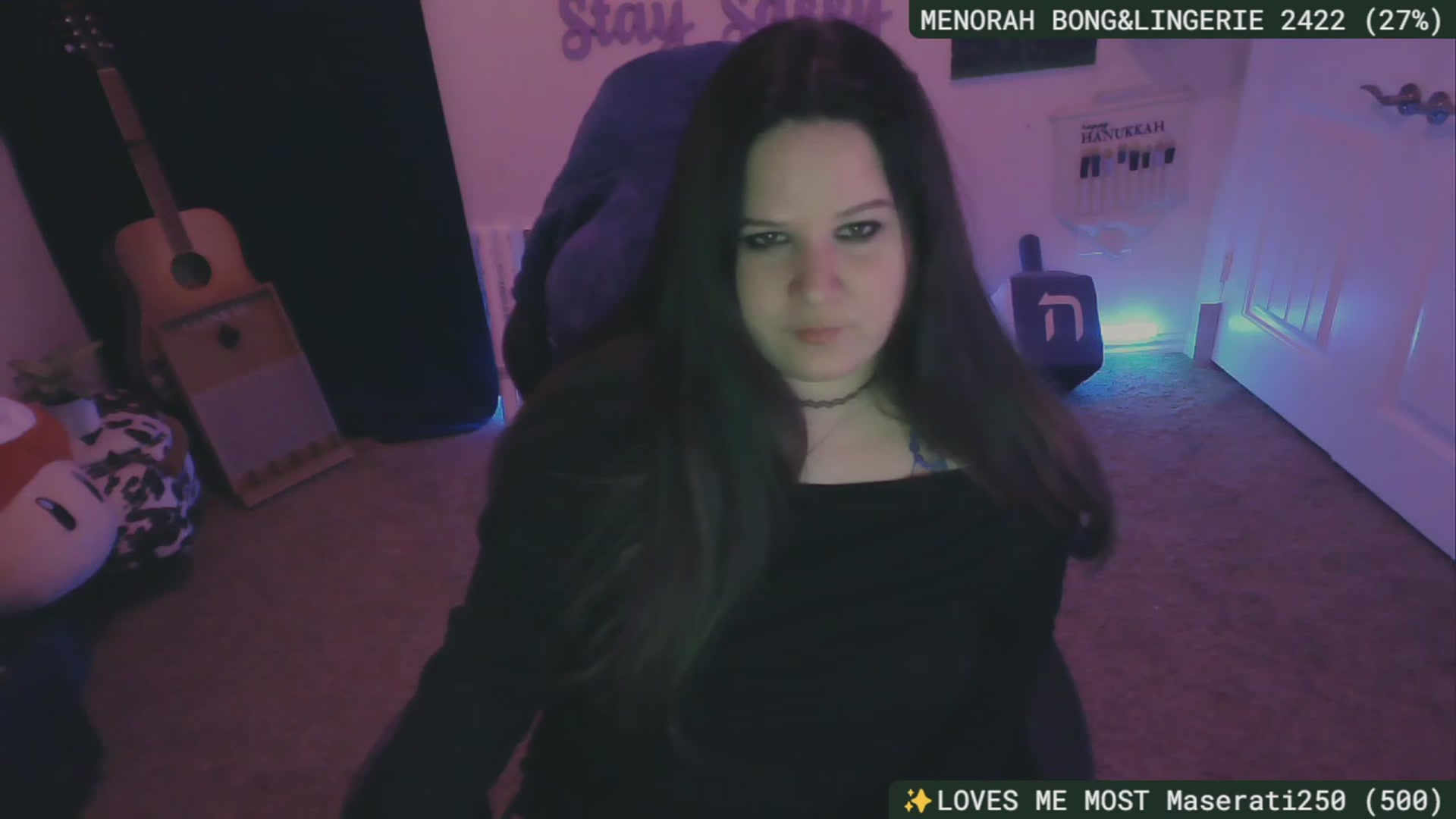 Gallery image thumbnail from HanukkahHoe's myfreecams stream on, 12/14/2023, 03:39 image 14 of 20