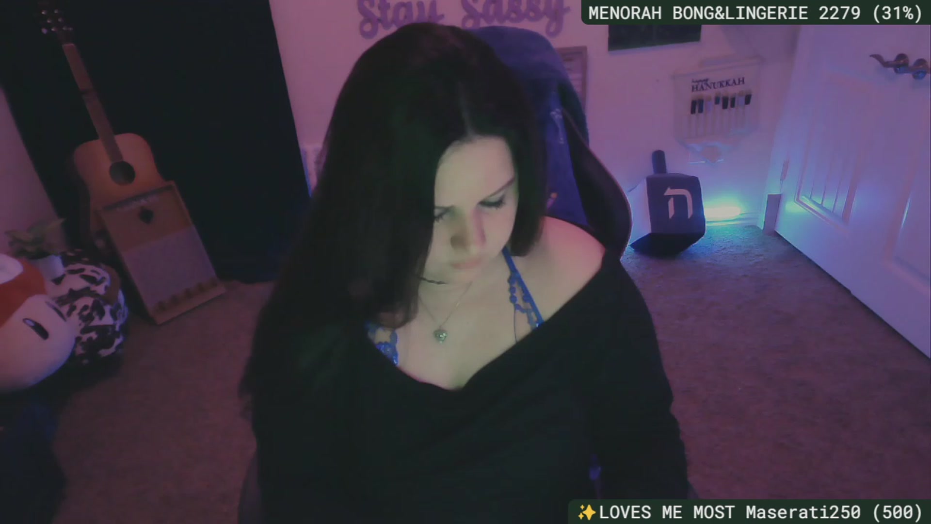 Gallery image thumbnail from HanukkahHoe's myfreecams stream on, 12/14/2023, 04:36 image 13 of 20