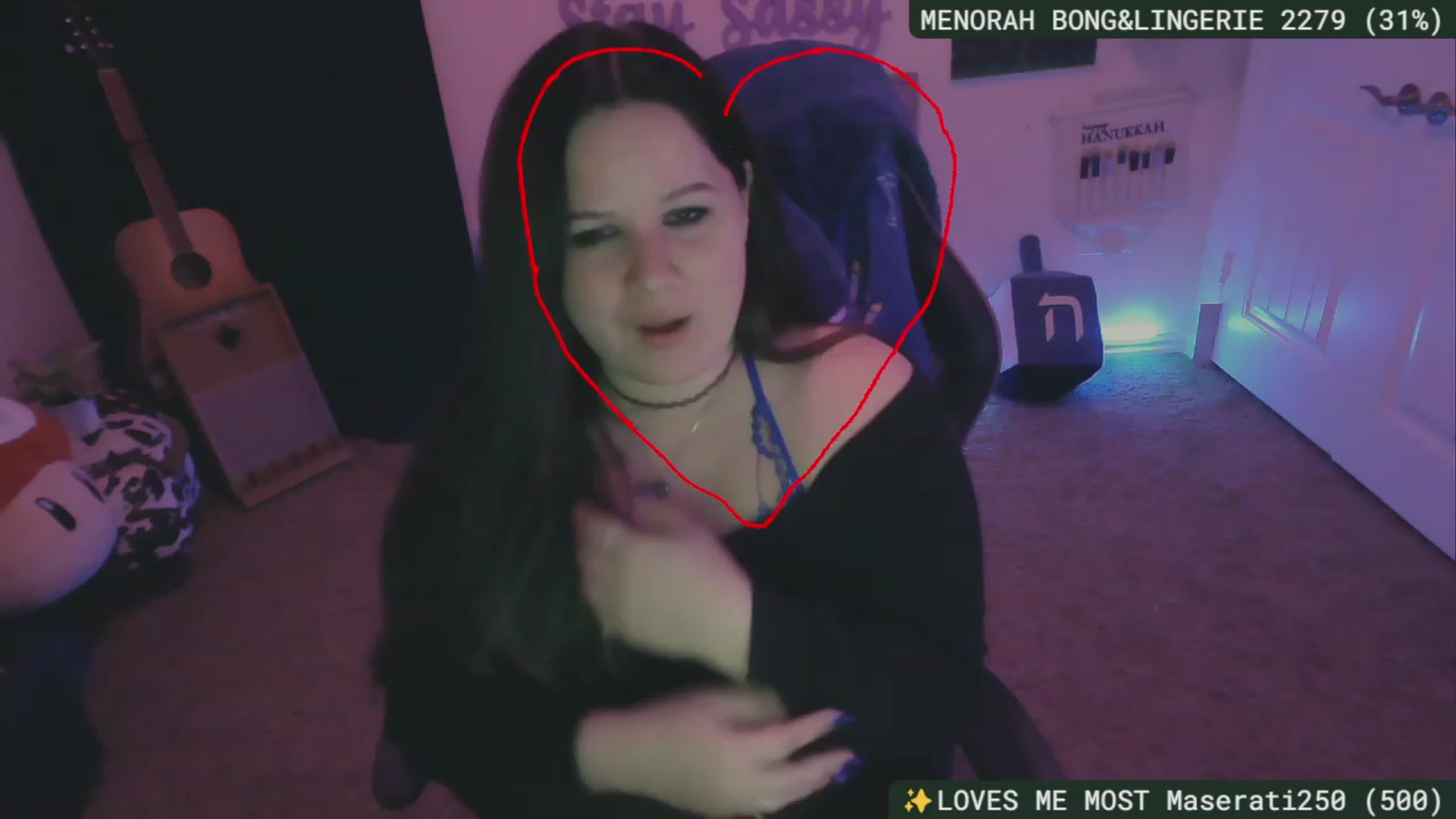 Gallery image thumbnail from HanukkahHoe's myfreecams stream on, 12/14/2023, 04:36 image 7 of 20