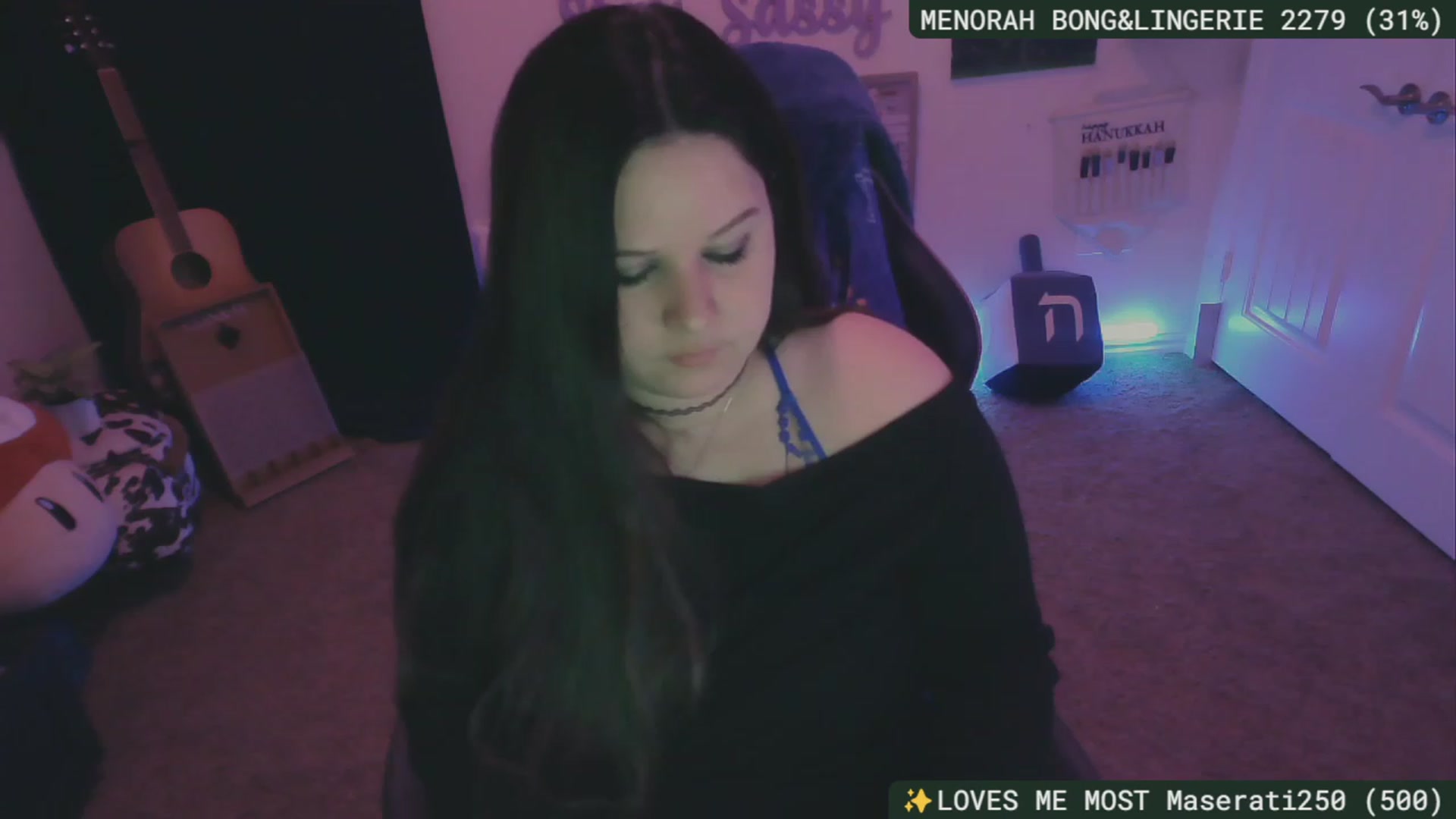 Gallery image thumbnail from HanukkahHoe's myfreecams stream on, 12/14/2023, 04:36 image 8 of 20