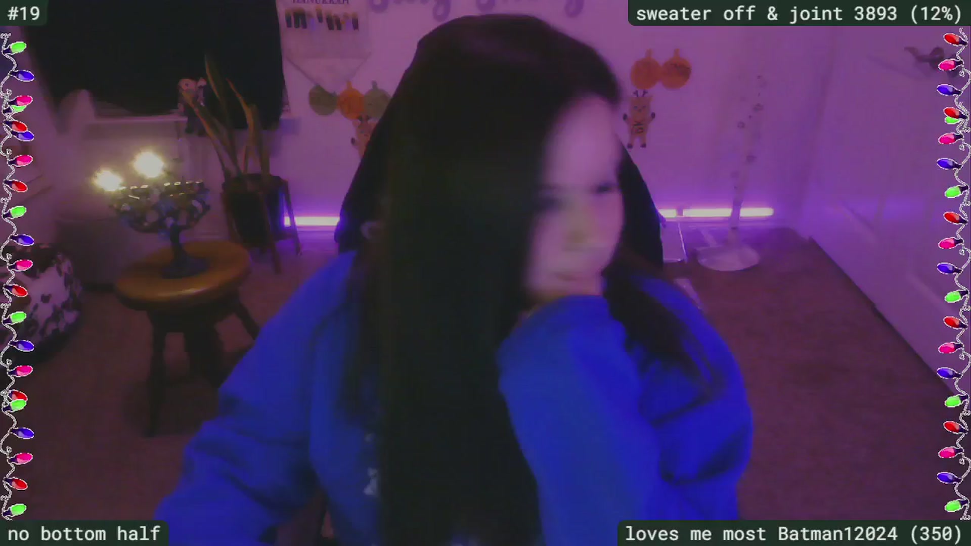 Gallery image thumbnail from HanukkahHoe's myfreecams stream on, 12/26/2024, 05:38 image 9 of 20