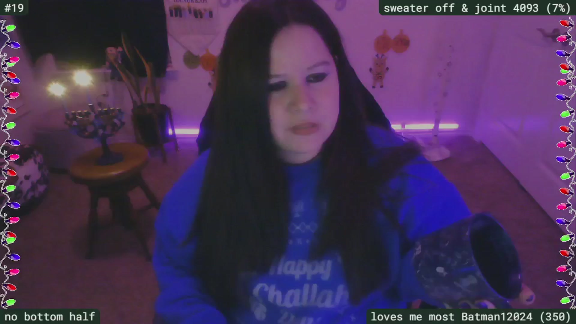Gallery image thumbnail from HanukkahHoe's myfreecams stream on, 12/26/2024, 05:38 image 4 of 20