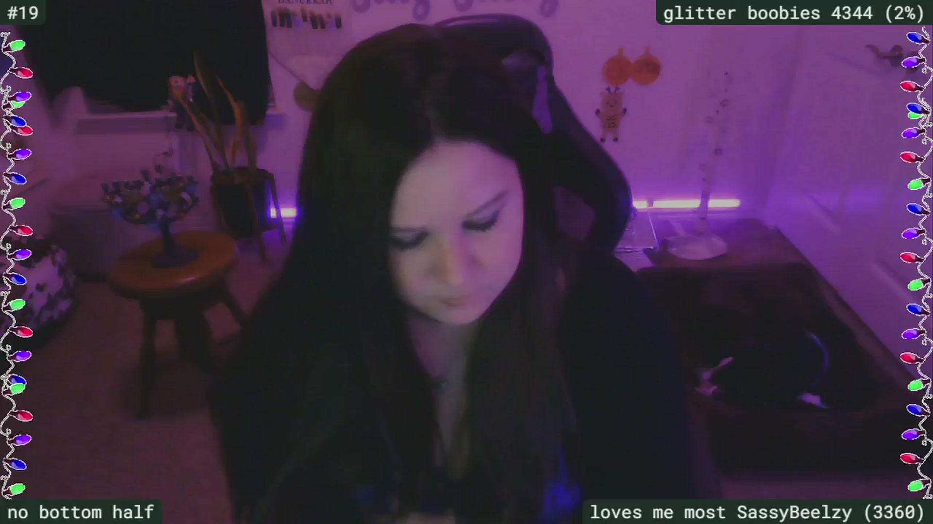 Gallery image thumbnail from HanukkahHoe's myfreecams stream on, 12/26/2024, 05:38 image 20 of 20