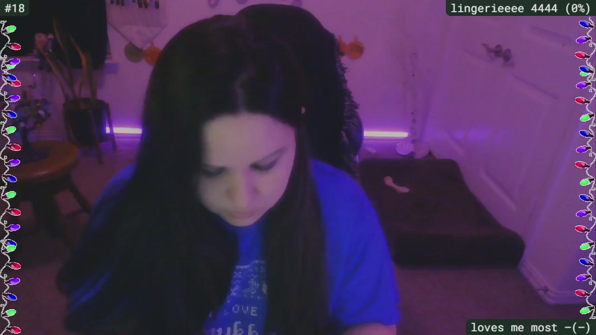 Gallery image thumbnail from HanukkahHoe's myfreecams stream on, 12/28/2024, 03:13 image 4 of 20