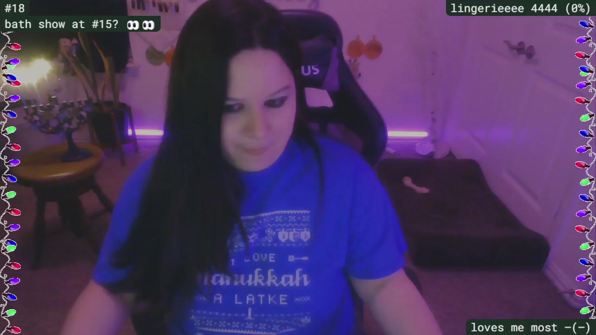 Gallery image thumbnail from HanukkahHoe's myfreecams stream on, 12/28/2024, 03:13 image 12 of 20