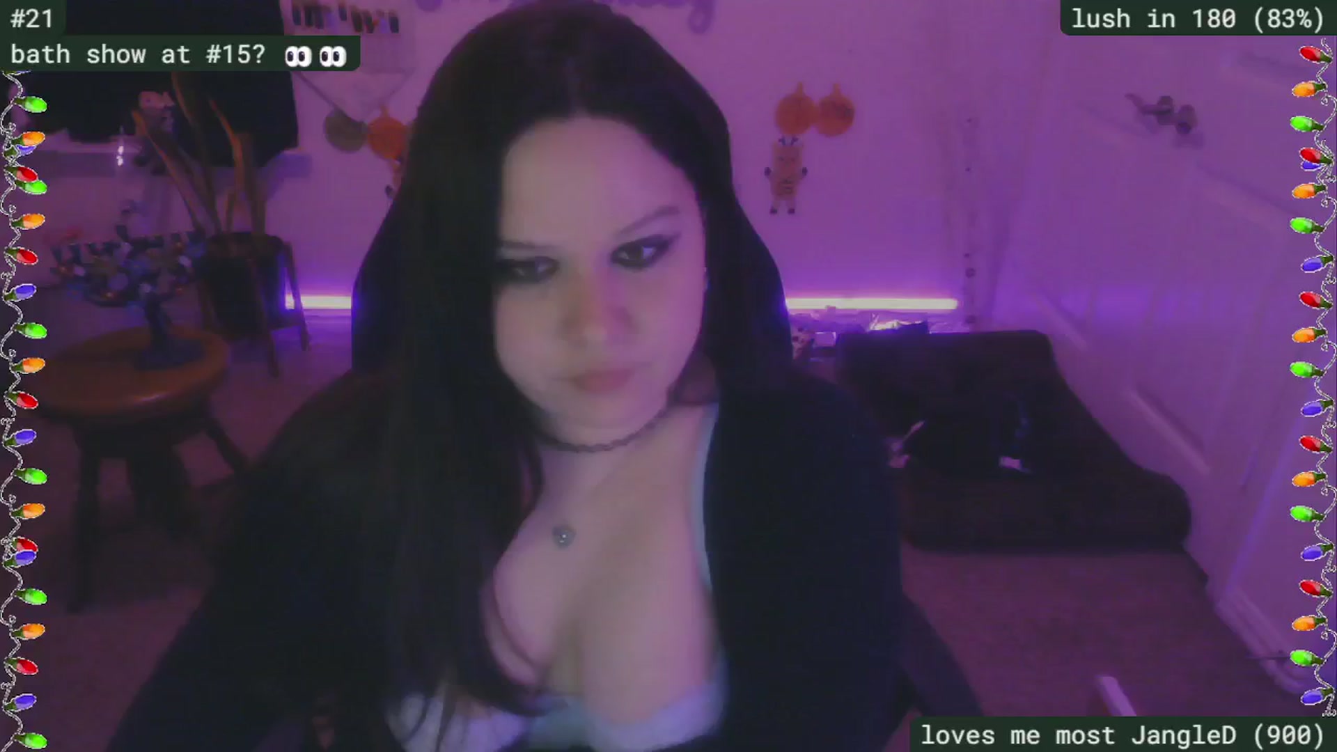 Gallery image thumbnail from HanukkahHoe's myfreecams stream on, 12/29/2024, 04:48 image 19 of 20