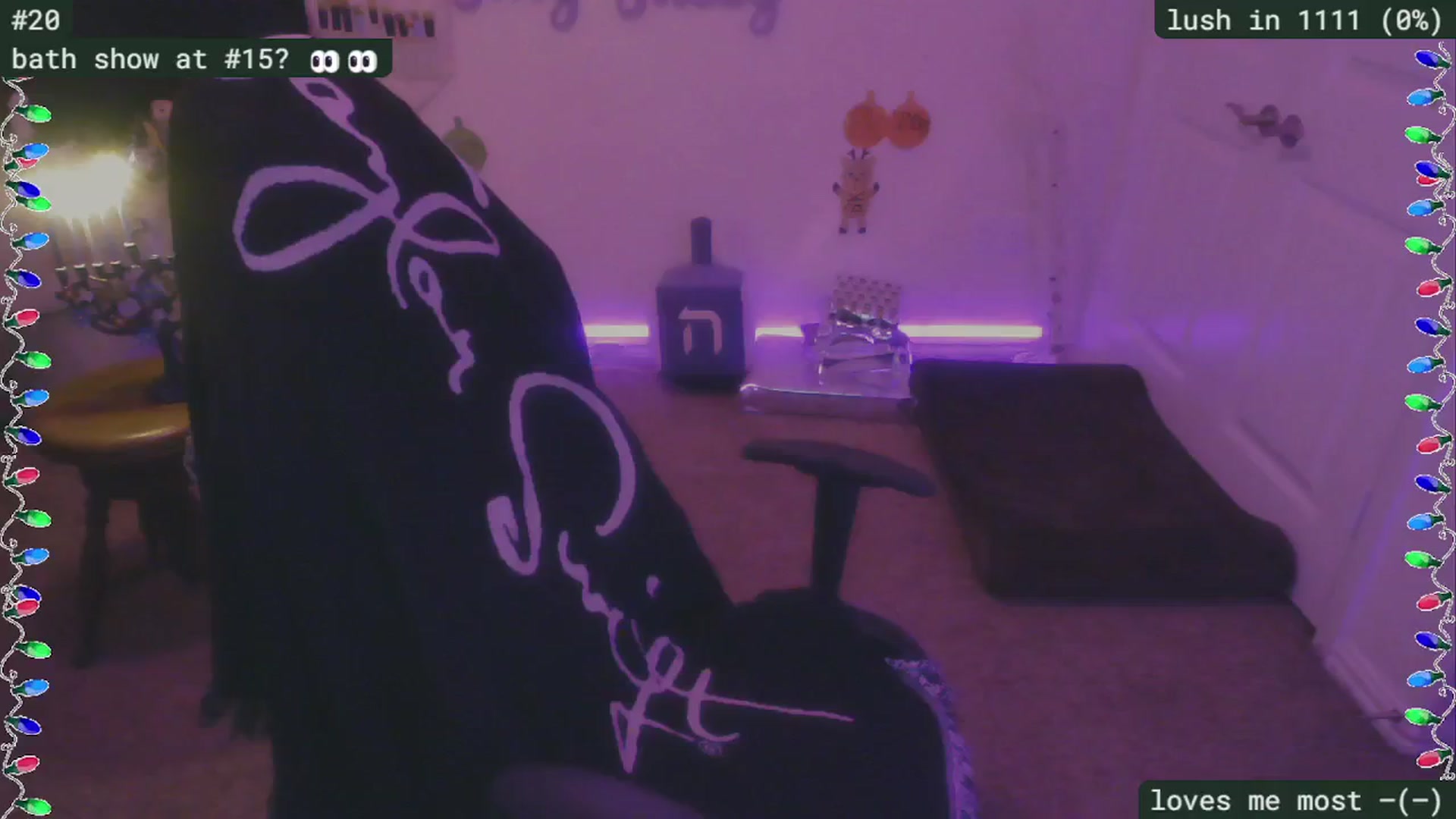 Gallery image thumbnail from HanukkahHoe's myfreecams stream on, 12/29/2024, 04:48 image 5 of 20