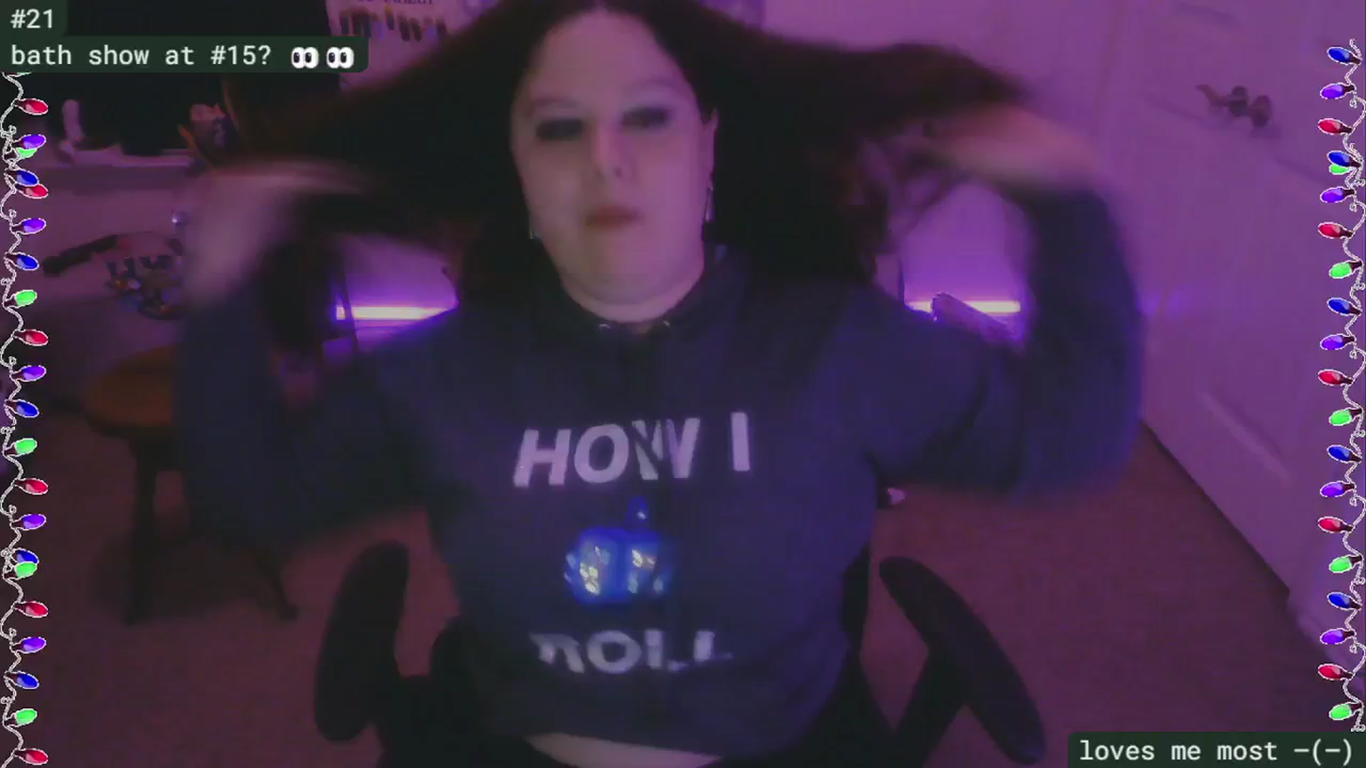 Gallery image thumbnail from HanukkahHoe's myfreecams stream on, 12/31/2024, 02:51 image 12 of 20