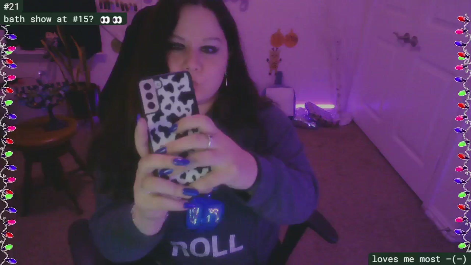 Gallery image thumbnail from HanukkahHoe's myfreecams stream on, 12/31/2024, 02:51 image 5 of 20