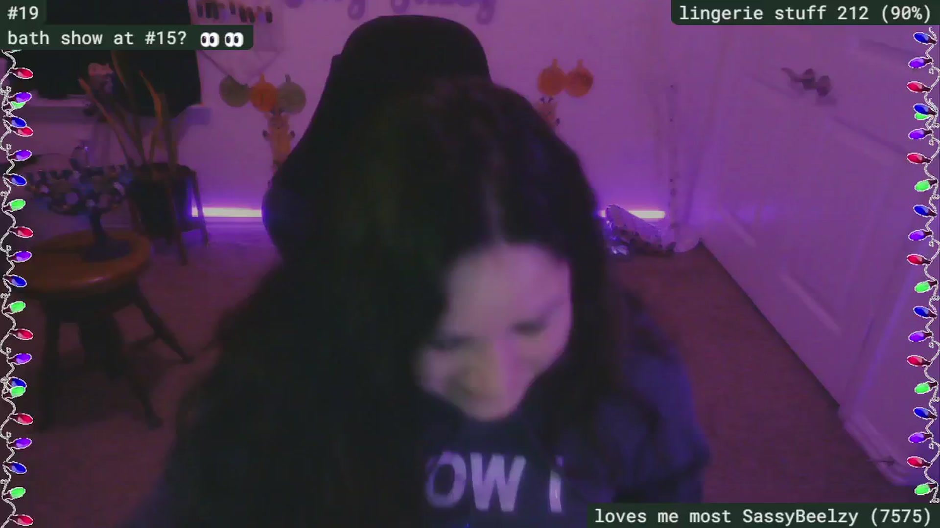 Gallery image thumbnail from HanukkahHoe's myfreecams stream on, 12/31/2024, 07:08 image 10 of 20