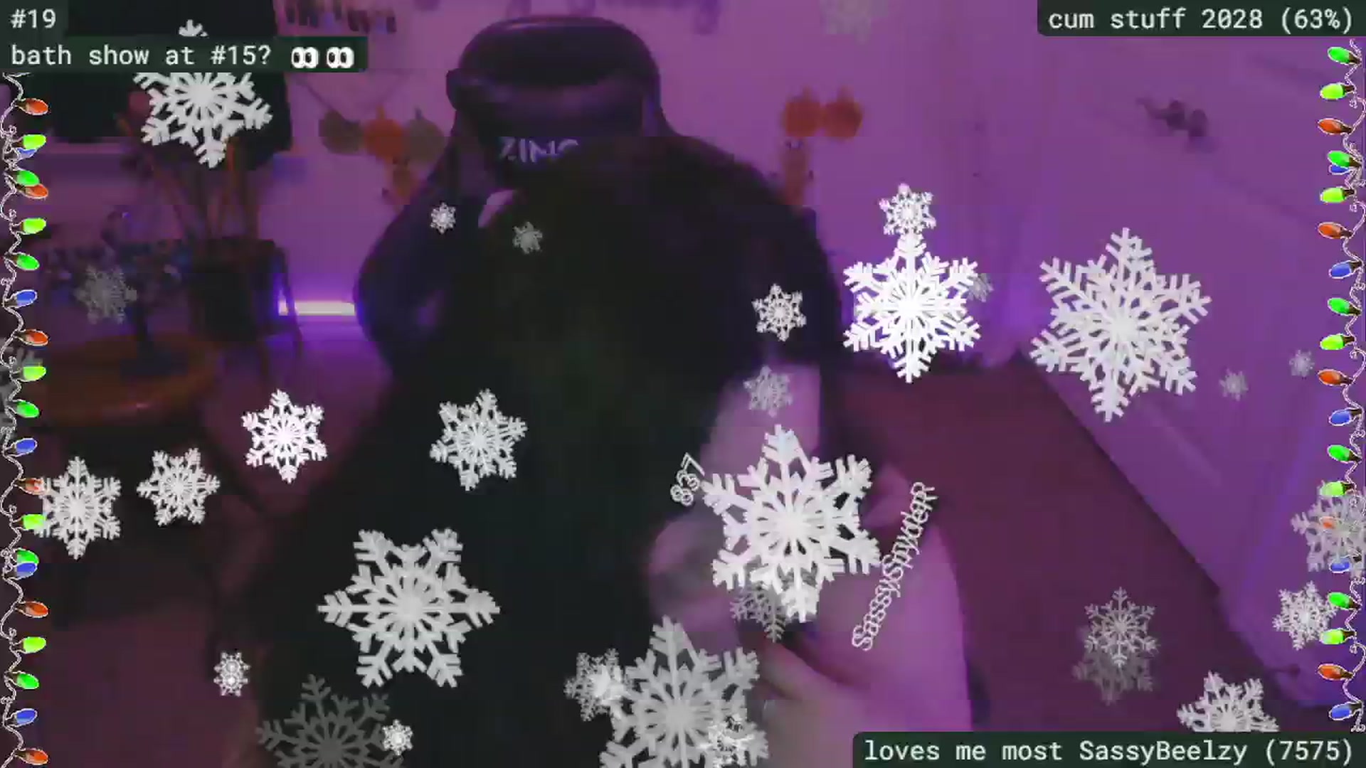 Gallery image thumbnail from HanukkahHoe's myfreecams stream on, 12/31/2024, 07:08 image 17 of 20