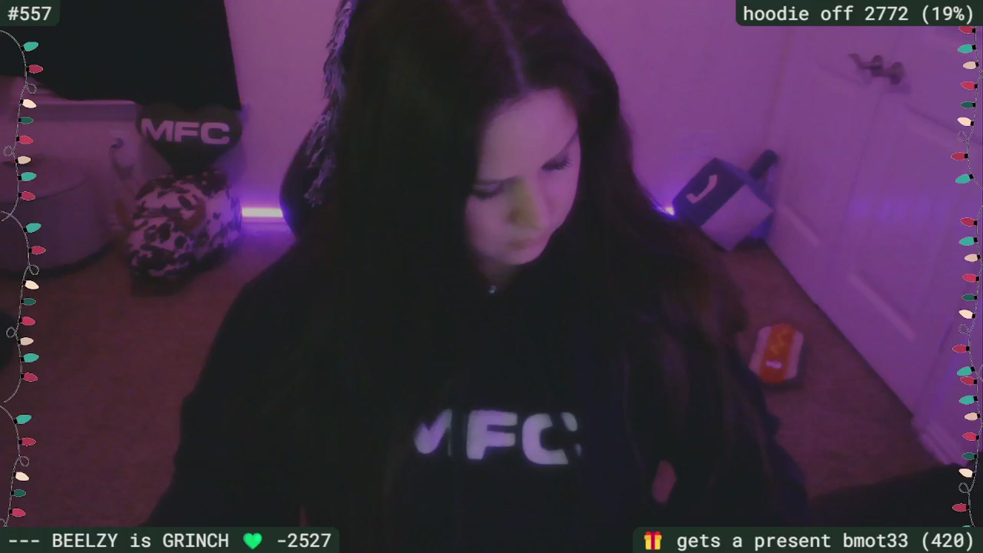Gallery image thumbnail from HanukkahHoe's myfreecams stream on, 12/11/2025, 03:29 image 13 of 20